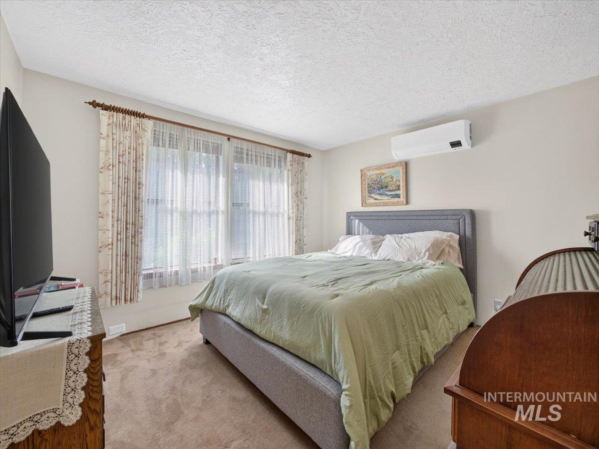 800 W South Slope Rd, Emmett, Idaho 83617, 2 Bedrooms, 2 Bathrooms, Residential For Sale, Price $535,000, 98998998