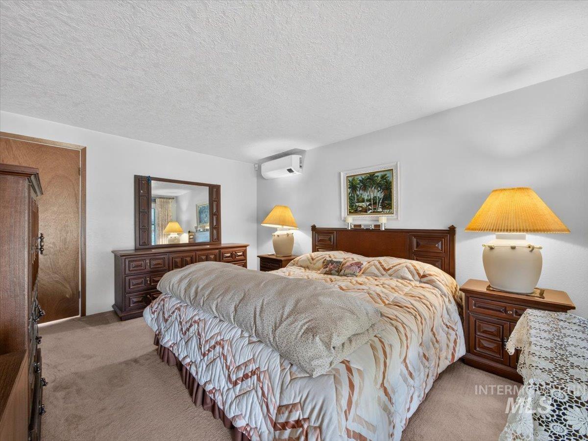 800 W South Slope Rd, Emmett, Idaho 83617, 2 Bedrooms, 2 Bathrooms, Residential For Sale, Price $535,000, 98998998