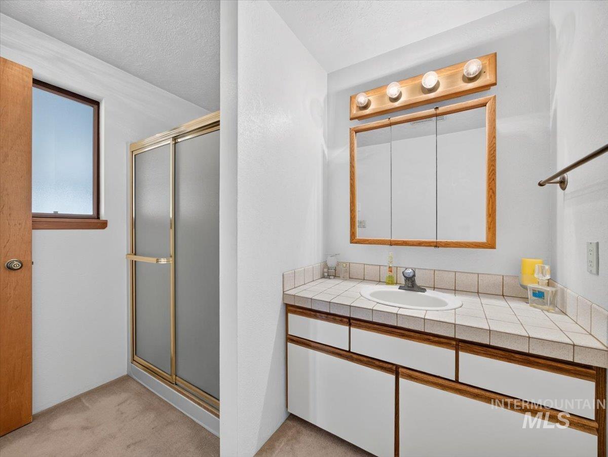 800 W South Slope Rd, Emmett, Idaho 83617, 2 Bedrooms, 2 Bathrooms, Residential For Sale, Price $535,000, 98998998