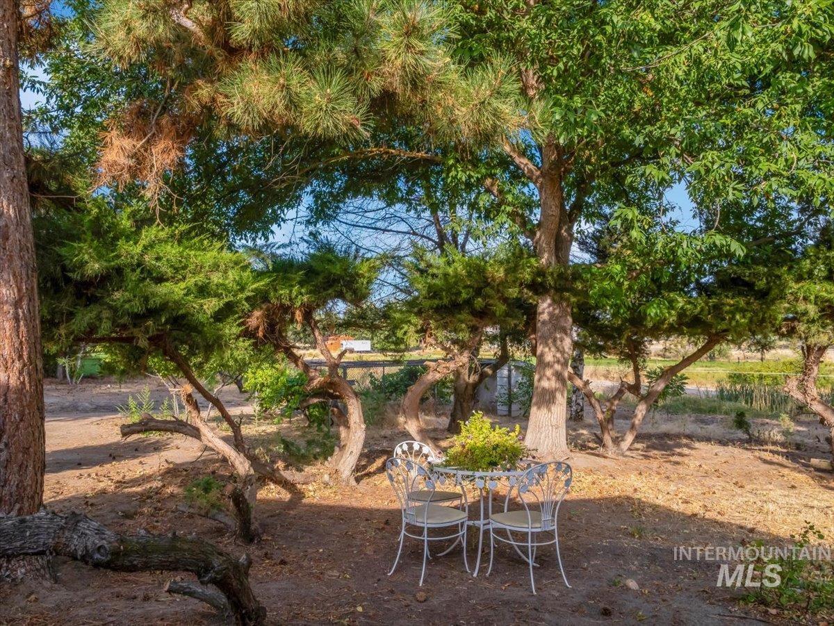 800 W South Slope Rd, Emmett, Idaho 83617, 2 Bedrooms, 2 Bathrooms, Residential For Sale, Price $535,000, 98998998