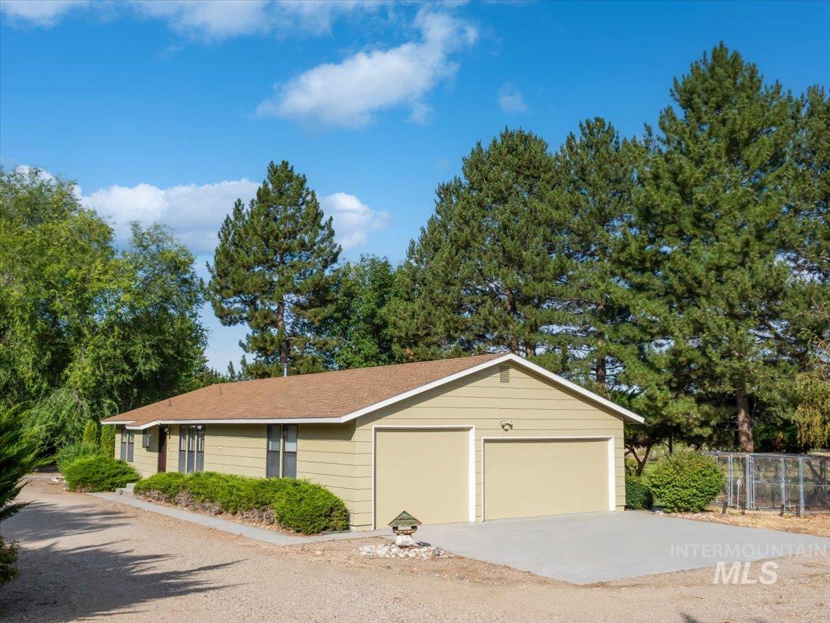800 W South Slope Rd, Emmett, Idaho 83617, 2 Bedrooms, 2 Bathrooms, Residential For Sale, Price $535,000, 98998998