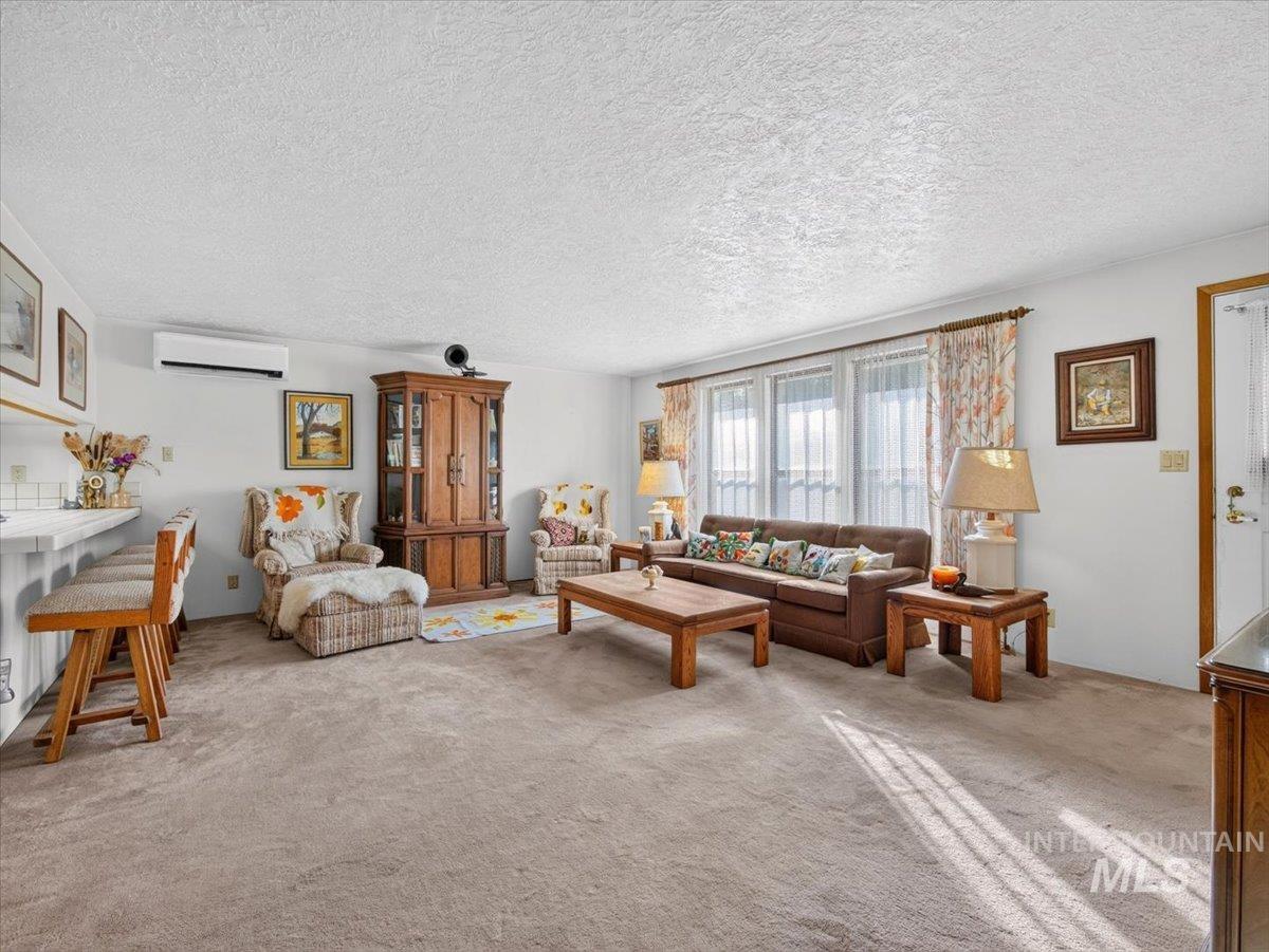 800 W South Slope Rd, Emmett, Idaho 83617, 2 Bedrooms, 2 Bathrooms, Residential For Sale, Price $535,000, 98998998