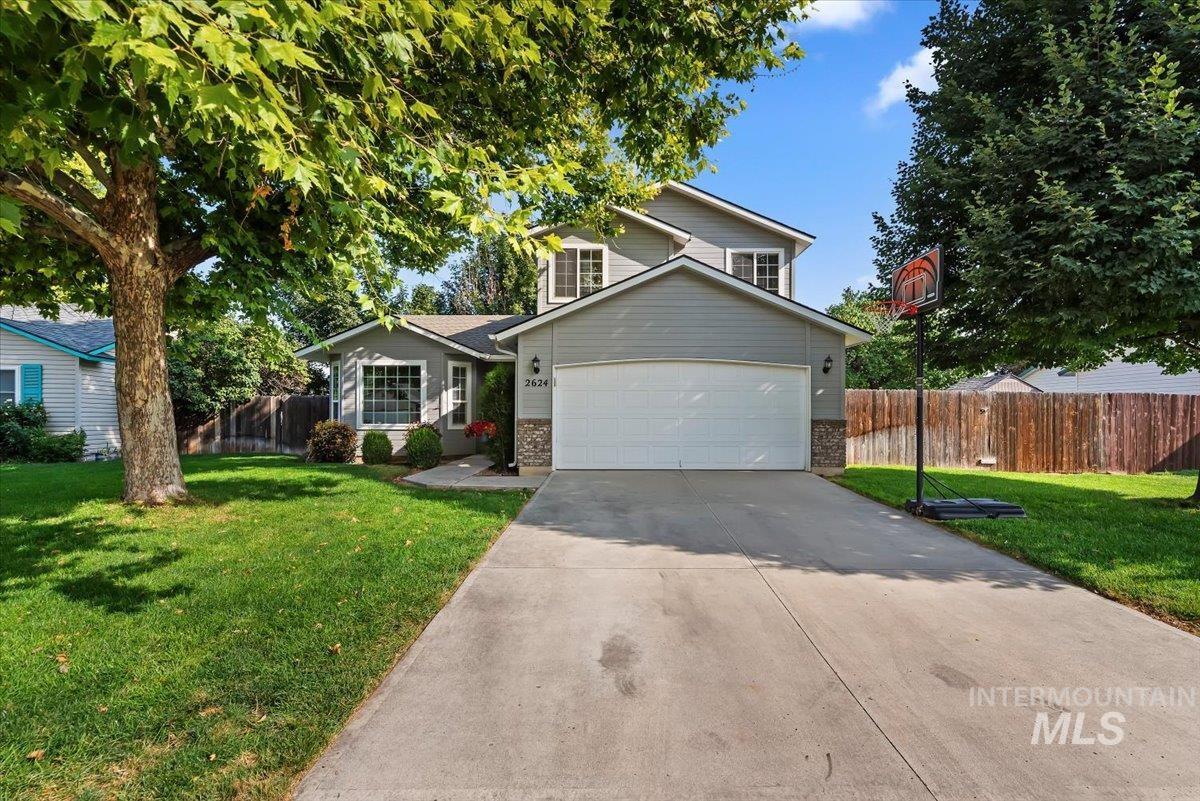 2624 S Stonehedge Dr., Nampa, Idaho 83686, 3 Bedrooms, 2.5 Bathrooms, Residential For Sale, Price $375,000, 98998999