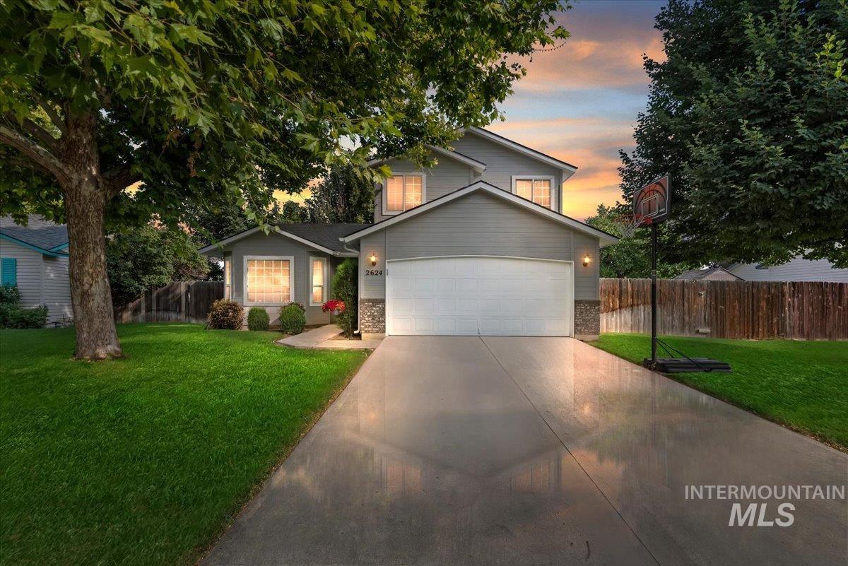 2624 S Stonehedge Dr., Nampa, Idaho 83686, 3 Bedrooms, 2.5 Bathrooms, Residential For Sale, Price $375,000, 98998999