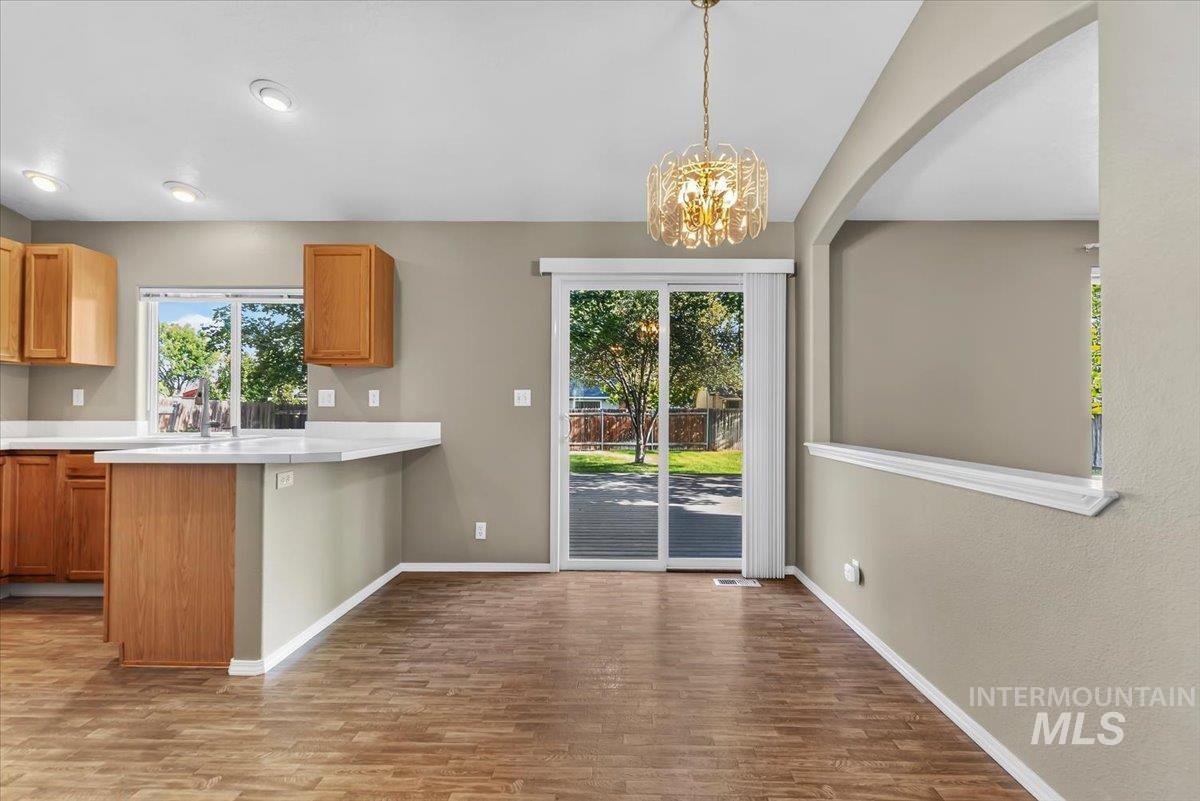 2624 S Stonehedge Dr., Nampa, Idaho 83686, 3 Bedrooms, 2.5 Bathrooms, Residential For Sale, Price $375,000, 98998999