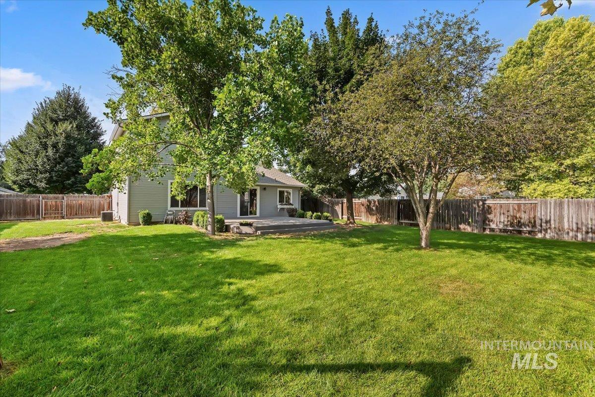 2624 S Stonehedge Dr., Nampa, Idaho 83686, 3 Bedrooms, 2.5 Bathrooms, Residential For Sale, Price $375,000, 98998999