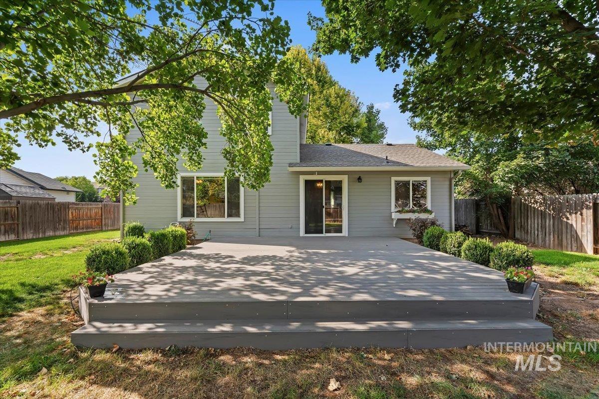 2624 S Stonehedge Dr., Nampa, Idaho 83686, 3 Bedrooms, 2.5 Bathrooms, Residential For Sale, Price $375,000, 98998999