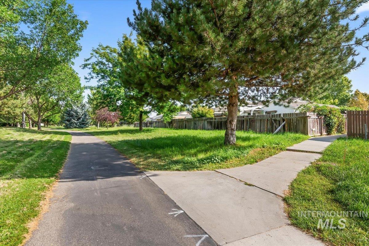 2624 S Stonehedge Dr., Nampa, Idaho 83686, 3 Bedrooms, 2.5 Bathrooms, Residential For Sale, Price $375,000, 98998999