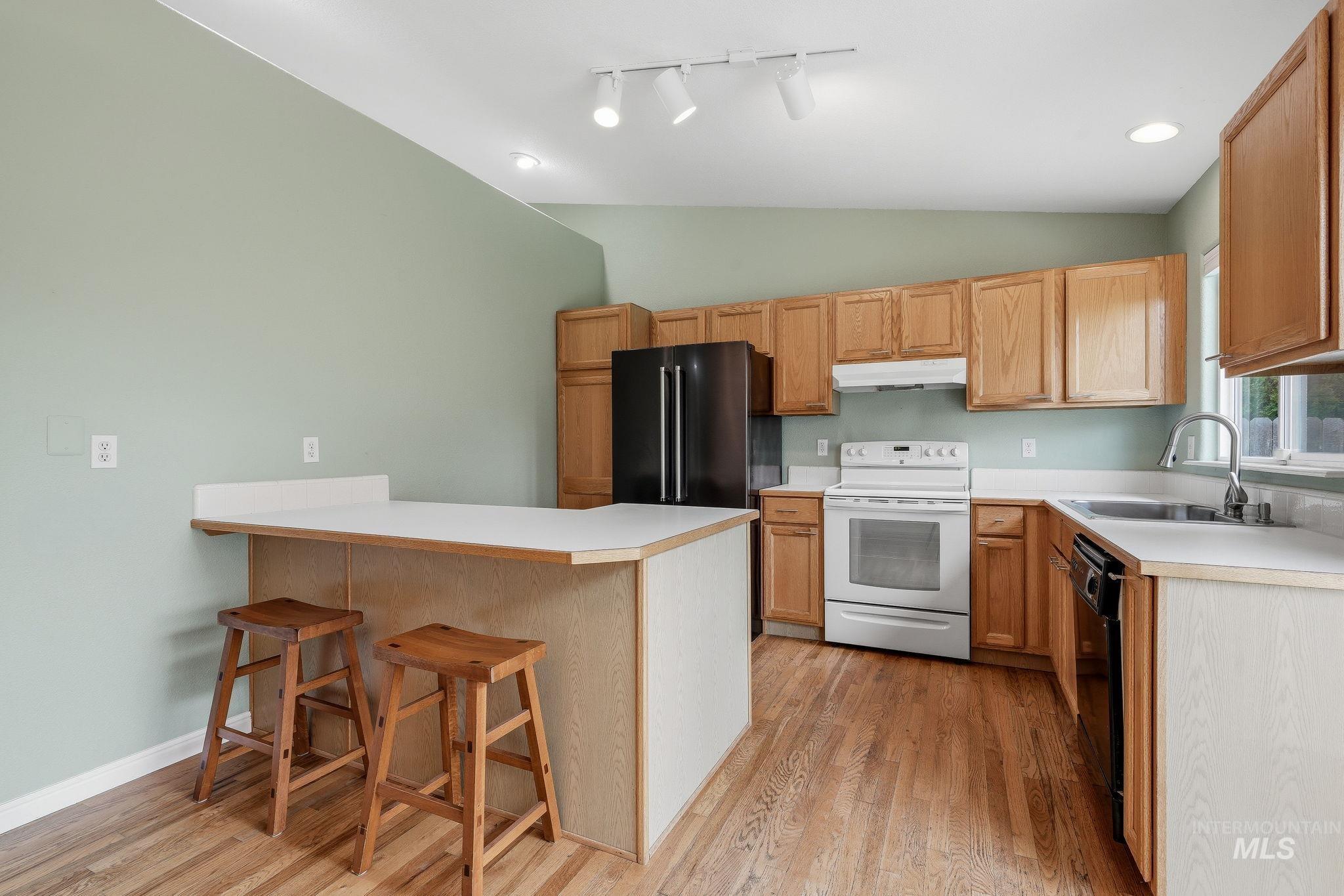 7437 W Tobi St, Boise, Idaho 83714, 3 Bedrooms, 2 Bathrooms, Residential For Sale, Price $499,900, 98999000