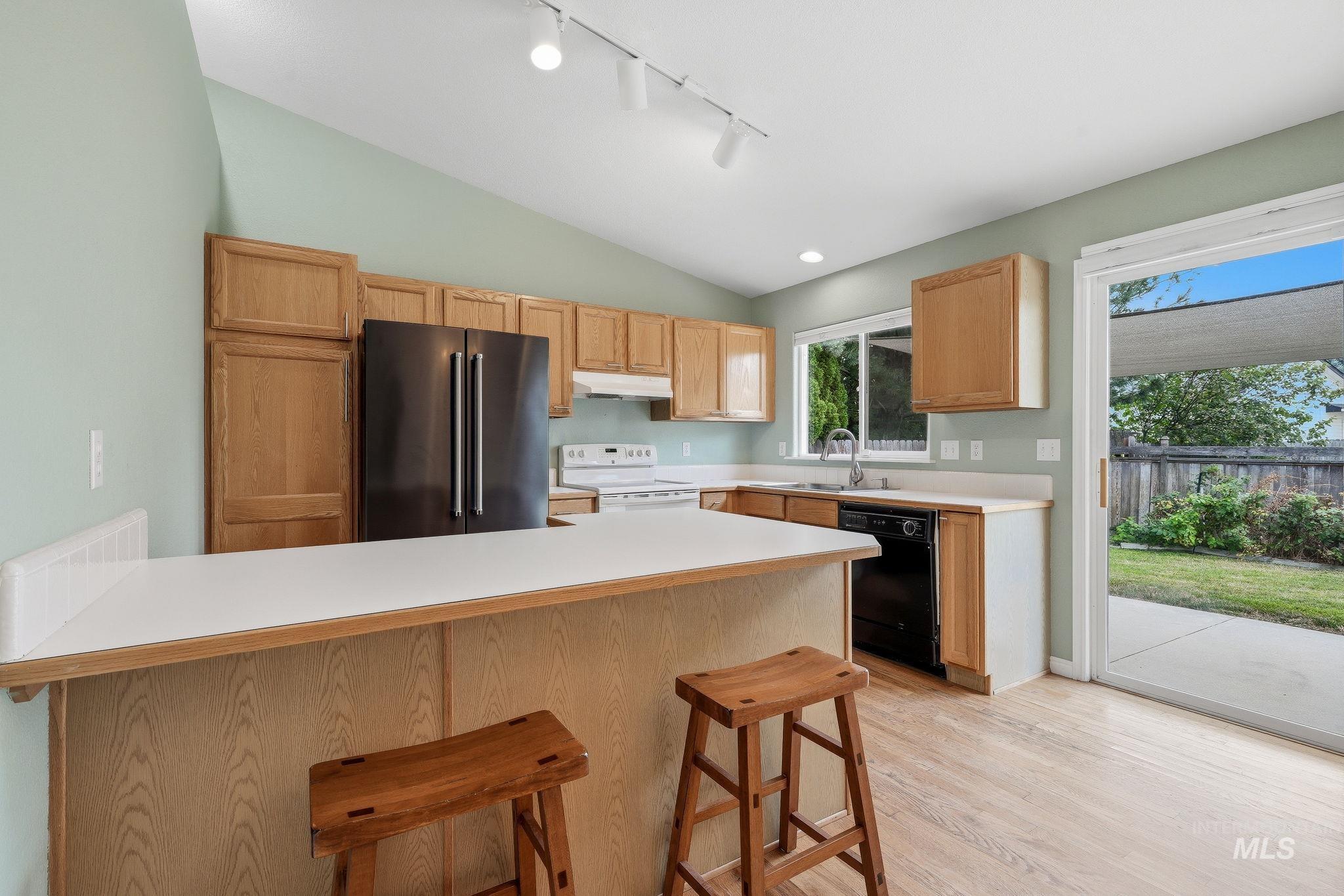 7437 W Tobi St, Boise, Idaho 83714, 3 Bedrooms, 2 Bathrooms, Residential For Sale, Price $499,900, 98999000