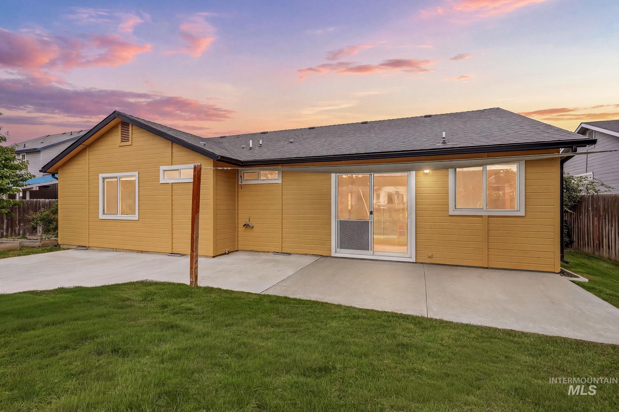 7437 W Tobi St, Boise, Idaho 83714, 3 Bedrooms, 2 Bathrooms, Residential For Sale, Price $499,900, 98999000