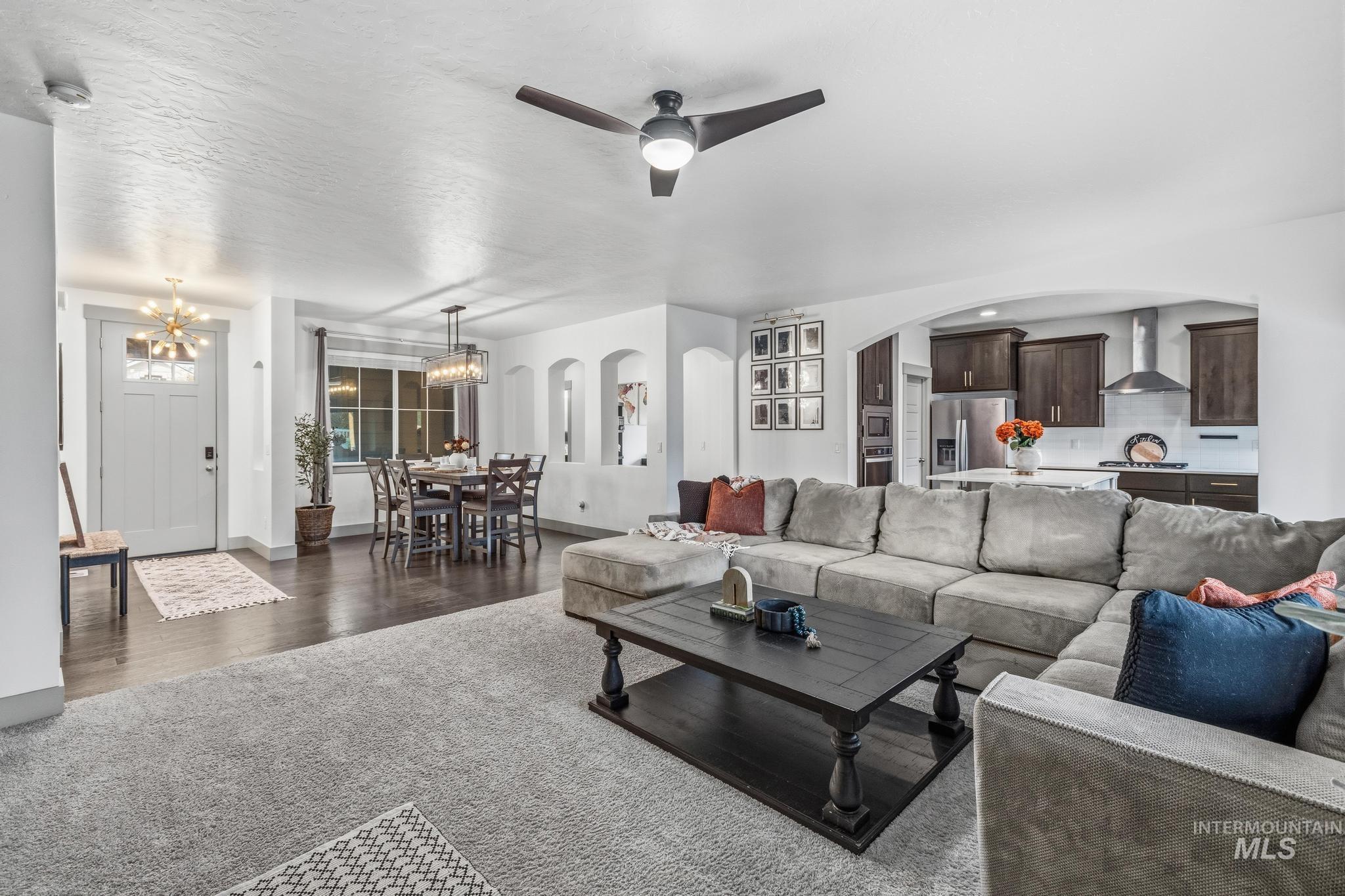 6237 E Canyon Crossing Dr, Nampa, Idaho 83687, 3 Bedrooms, 2 Bathrooms, Residential For Sale, Price $525,000, 98999002