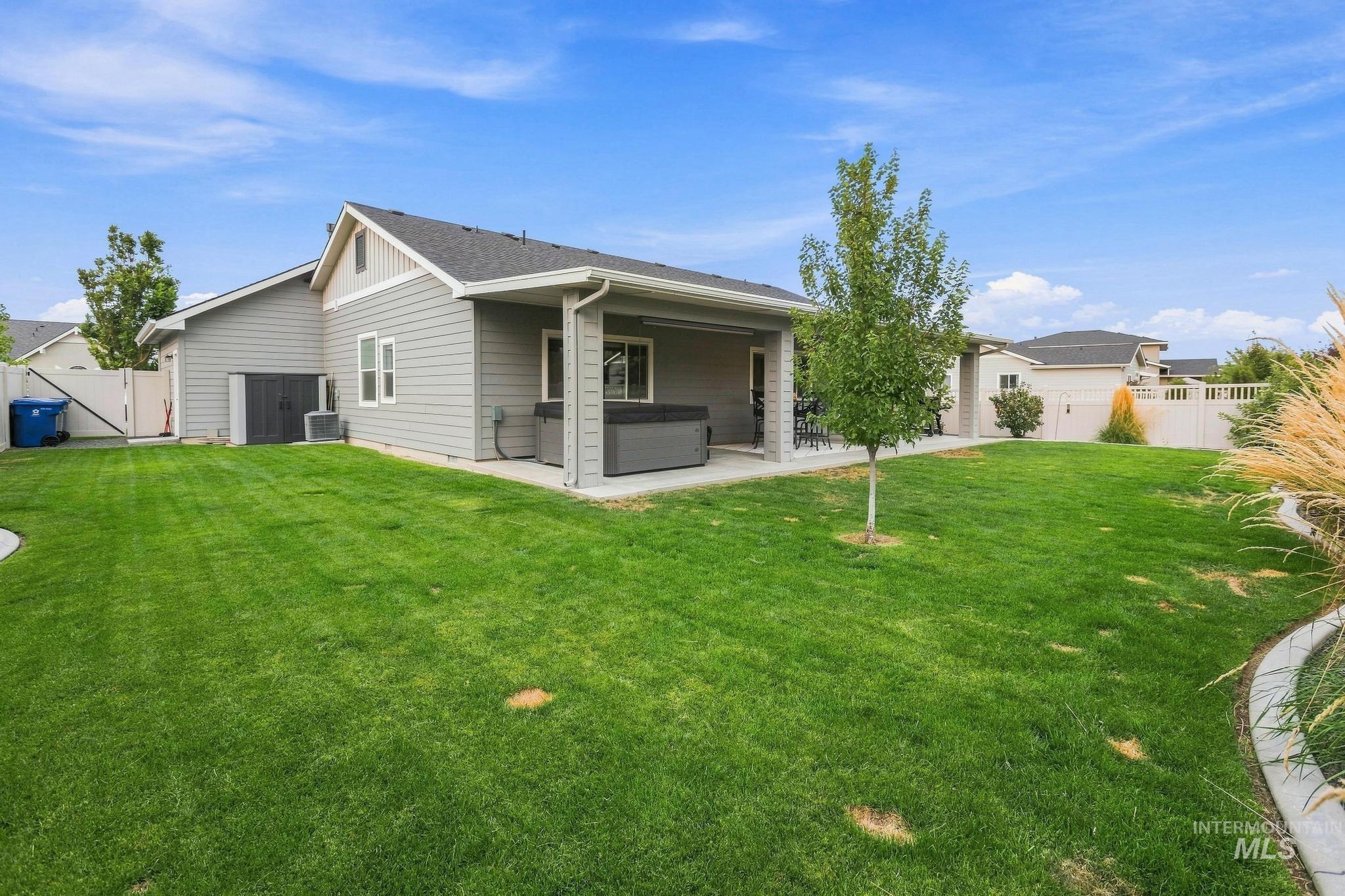 6237 E Canyon Crossing Dr, Nampa, Idaho 83687, 3 Bedrooms, 2 Bathrooms, Residential For Sale, Price $525,000, 98999002