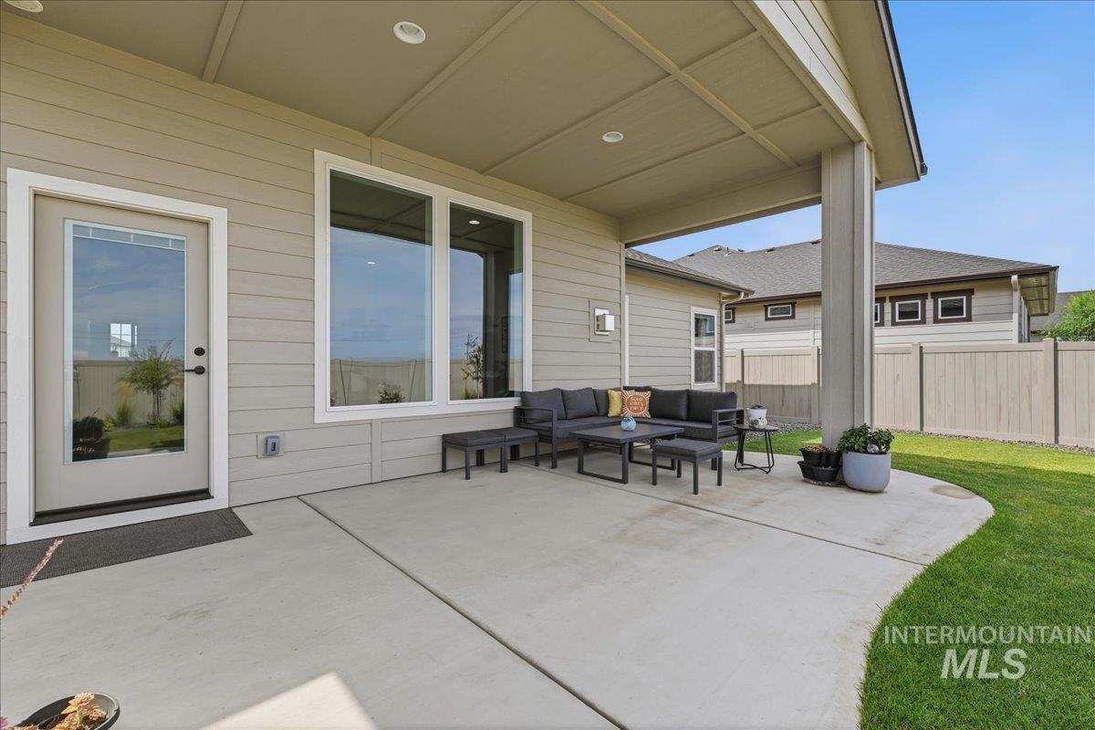 2058 W Ibis Dr, Nampa, Idaho 83686, 3 Bedrooms, 2 Bathrooms, Residential For Sale, Price $569,000, 98999004
