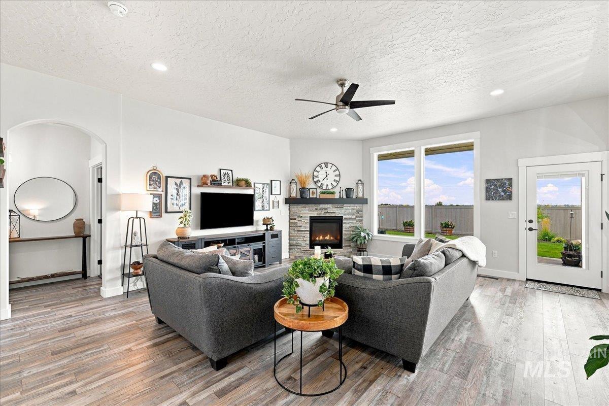 2058 W Ibis Dr, Nampa, Idaho 83686, 3 Bedrooms, 2 Bathrooms, Residential For Sale, Price $569,000, 98999004
