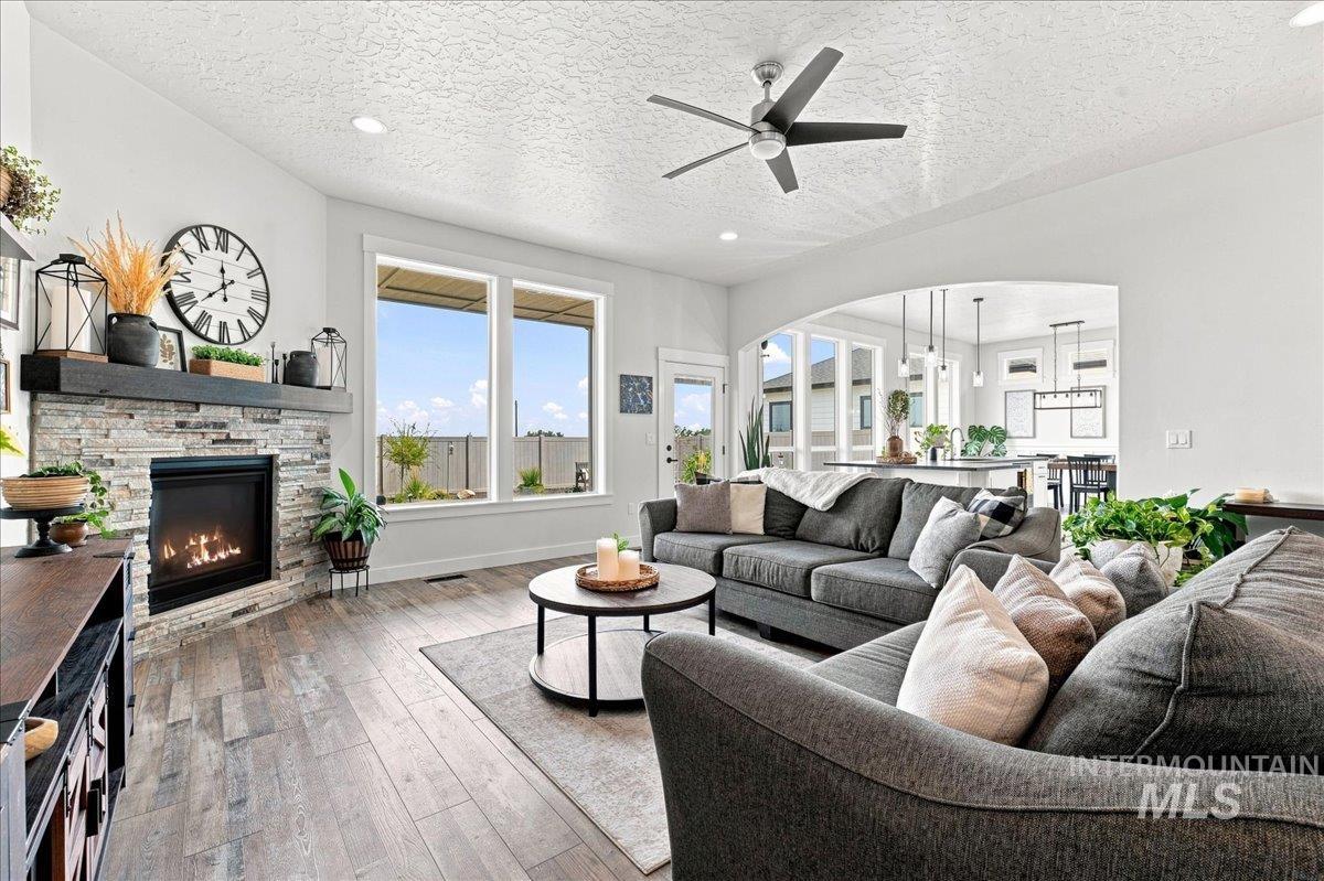 2058 W Ibis Dr, Nampa, Idaho 83686, 3 Bedrooms, 2 Bathrooms, Residential For Sale, Price $569,000, 98999004