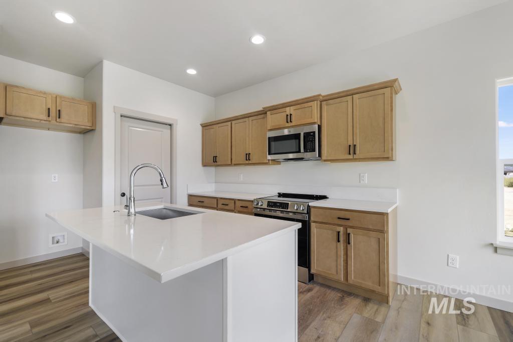 419 Rock Dove Loop, Twin Falls, Idaho 83301, 3 Bedrooms, 2 Bathrooms, Residential For Sale, Price $375,000, 98999007