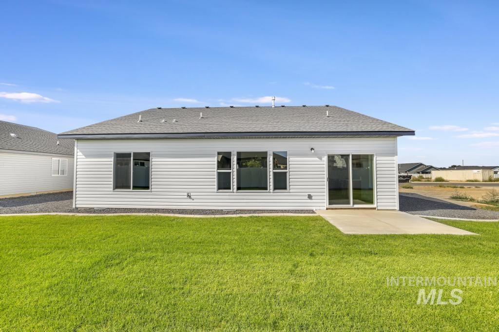 419 Rock Dove Loop, Twin Falls, Idaho 83301, 3 Bedrooms, 2 Bathrooms, Residential For Sale, Price $375,000, 98999007