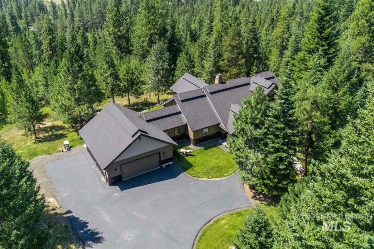 33 Sundance, McCall, Idaho 83638, 3 Bedrooms, 3.5 Bathrooms, Residential For Sale, Price $2,145,000, 98999008