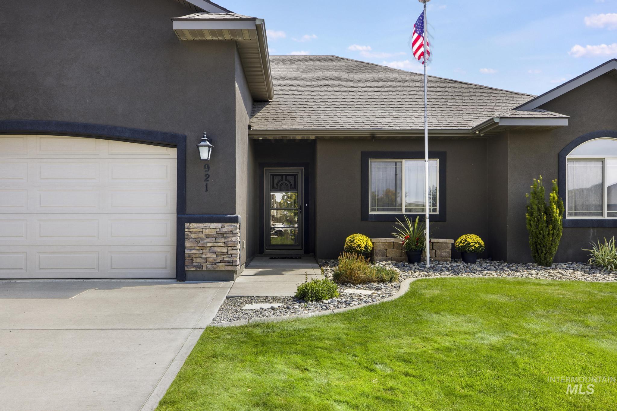 921 Ballard Ln, Kimberly, Idaho 83341, 3 Bedrooms, 3.5 Bathrooms, Residential For Sale, Price $515,000, 98999010