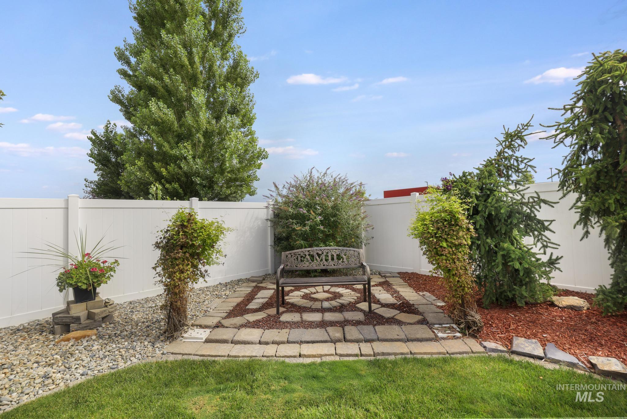 921 Ballard Ln, Kimberly, Idaho 83341, 3 Bedrooms, 3.5 Bathrooms, Residential For Sale, Price $515,000, 98999010