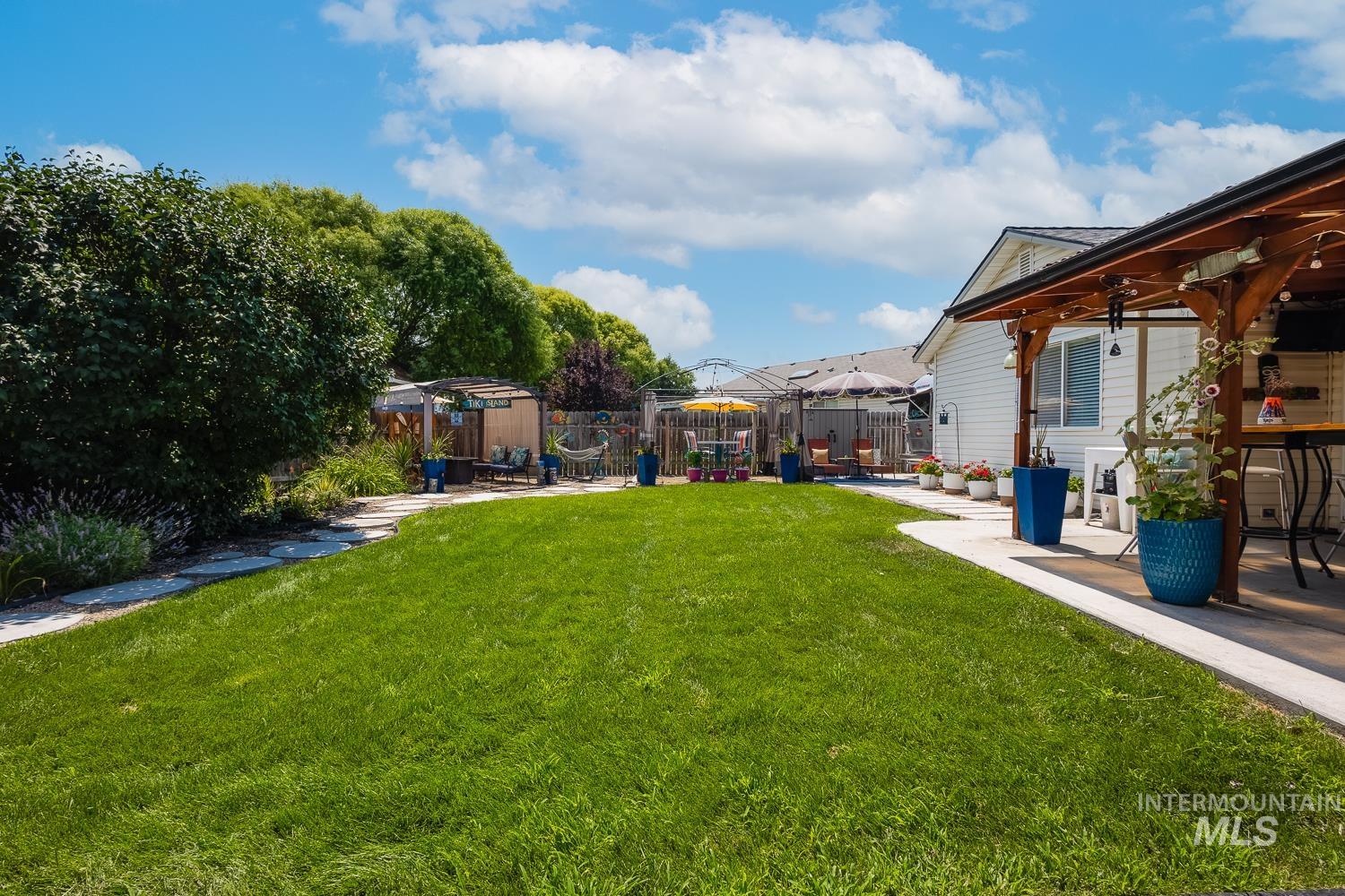 1806 S Camas St., Nampa, Idaho 83686, 3 Bedrooms, 2 Bathrooms, Residential For Sale, Price $399,900,MLS 98999012