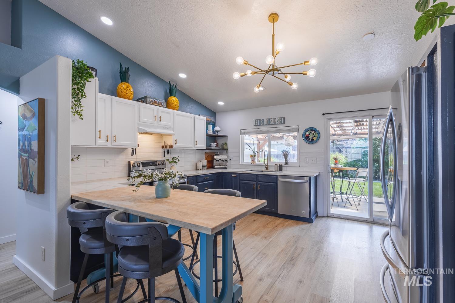 1806 S Camas St., Nampa, Idaho 83686, 3 Bedrooms, 2 Bathrooms, Residential For Sale, Price $399,900,MLS 98999012