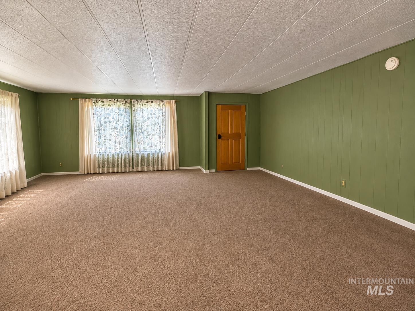 3762 N 2200 E, Filer, Idaho 83328, 3 Bedrooms, 2 Bathrooms, Residential For Sale, Price $400,000,MLS 98999013