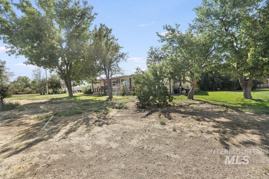 3762 N 2200 E, Filer, Idaho 83328, 3 Bedrooms, 2 Bathrooms, Residential For Sale, Price $400,000,MLS 98999013
