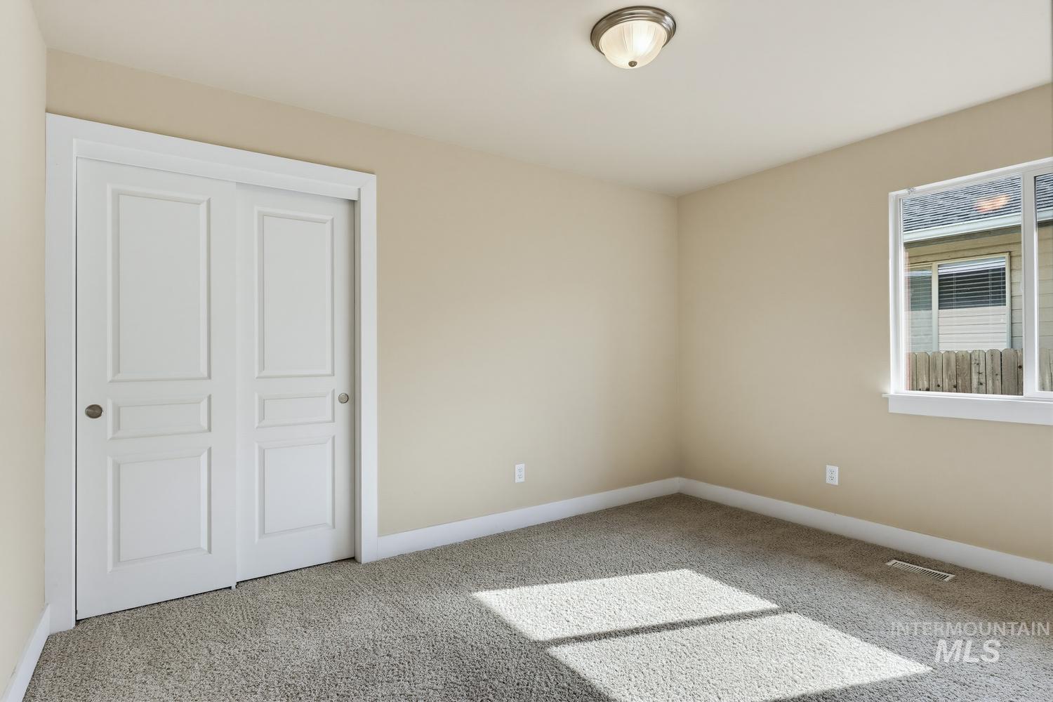 9702 W Amity, Boise, Idaho 83709, 3 Bedrooms, 2 Bathrooms, Residential For Sale, Price $409,900, 98999014