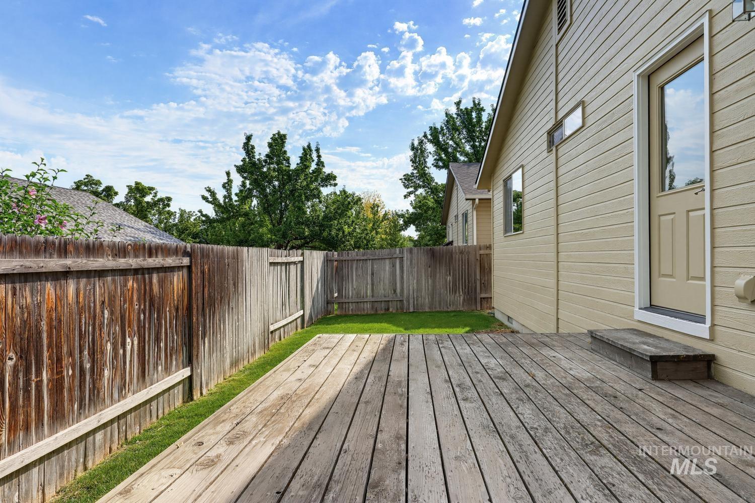 9702 W Amity, Boise, Idaho 83709, 3 Bedrooms, 2 Bathrooms, Residential For Sale, Price $409,900, 98999014