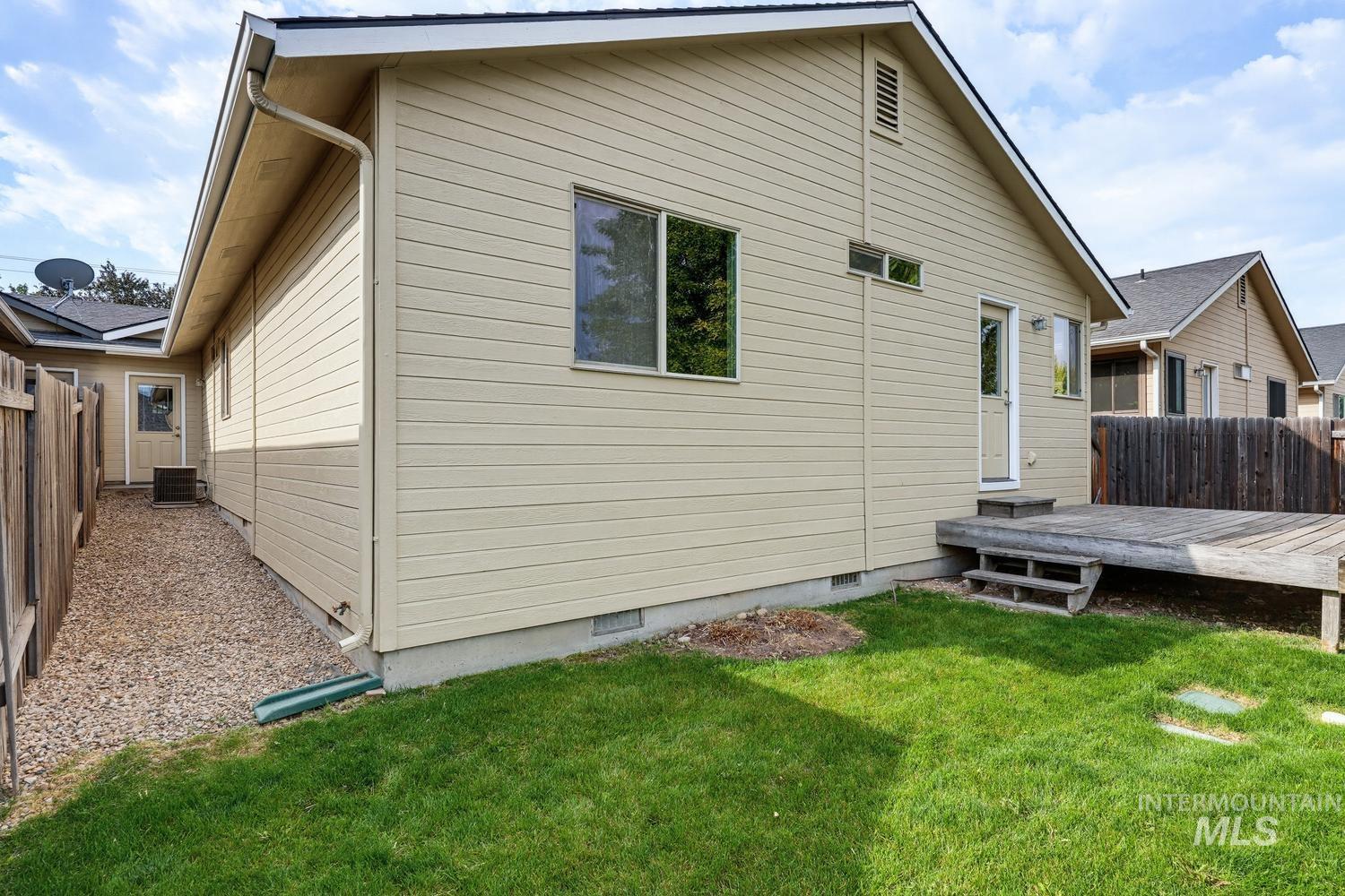 9702 W Amity, Boise, Idaho 83709, 3 Bedrooms, 2 Bathrooms, Residential For Sale, Price $409,900, 98999014