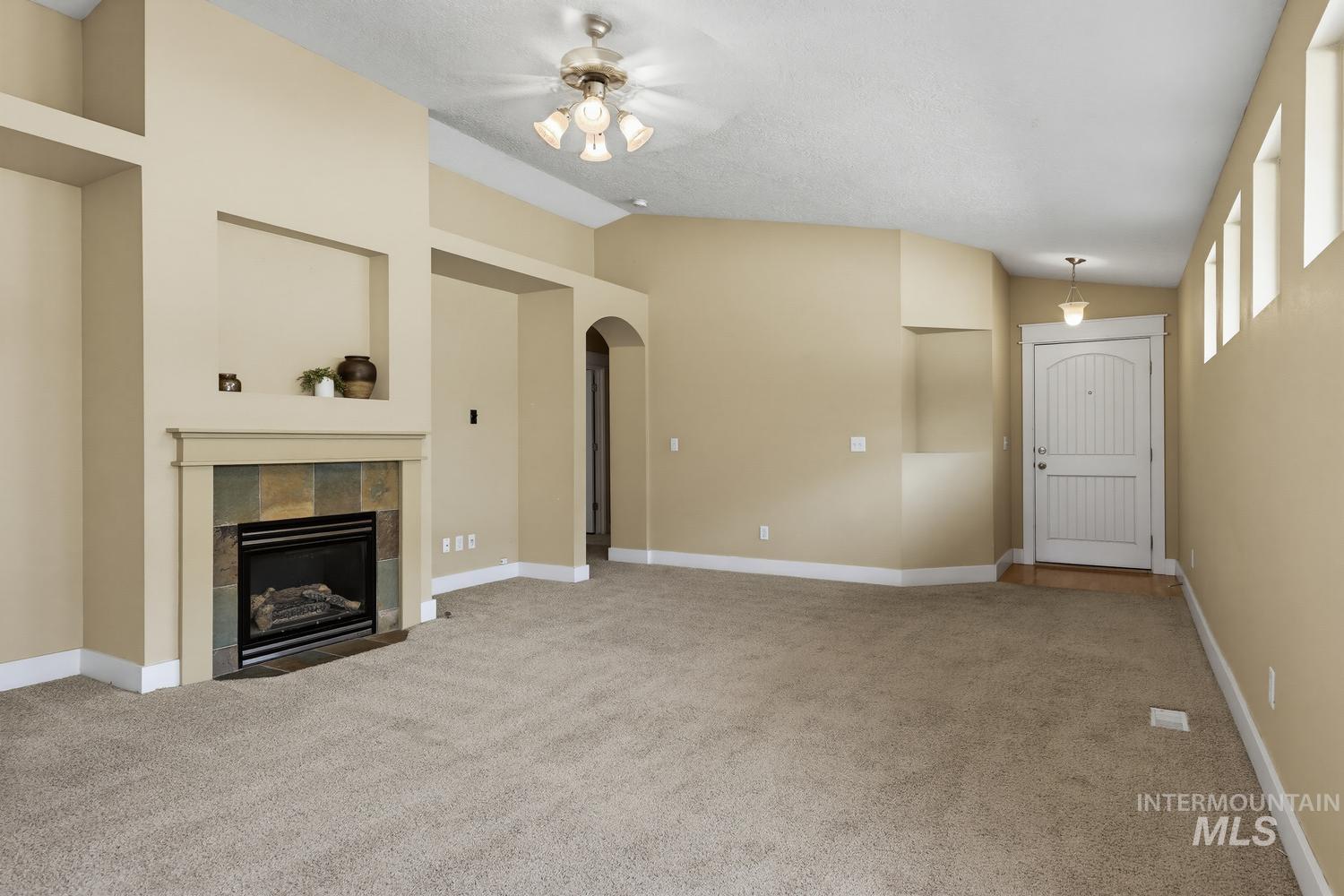 9702 W Amity, Boise, Idaho 83709, 3 Bedrooms, 2 Bathrooms, Residential For Sale, Price $409,900, 98999014