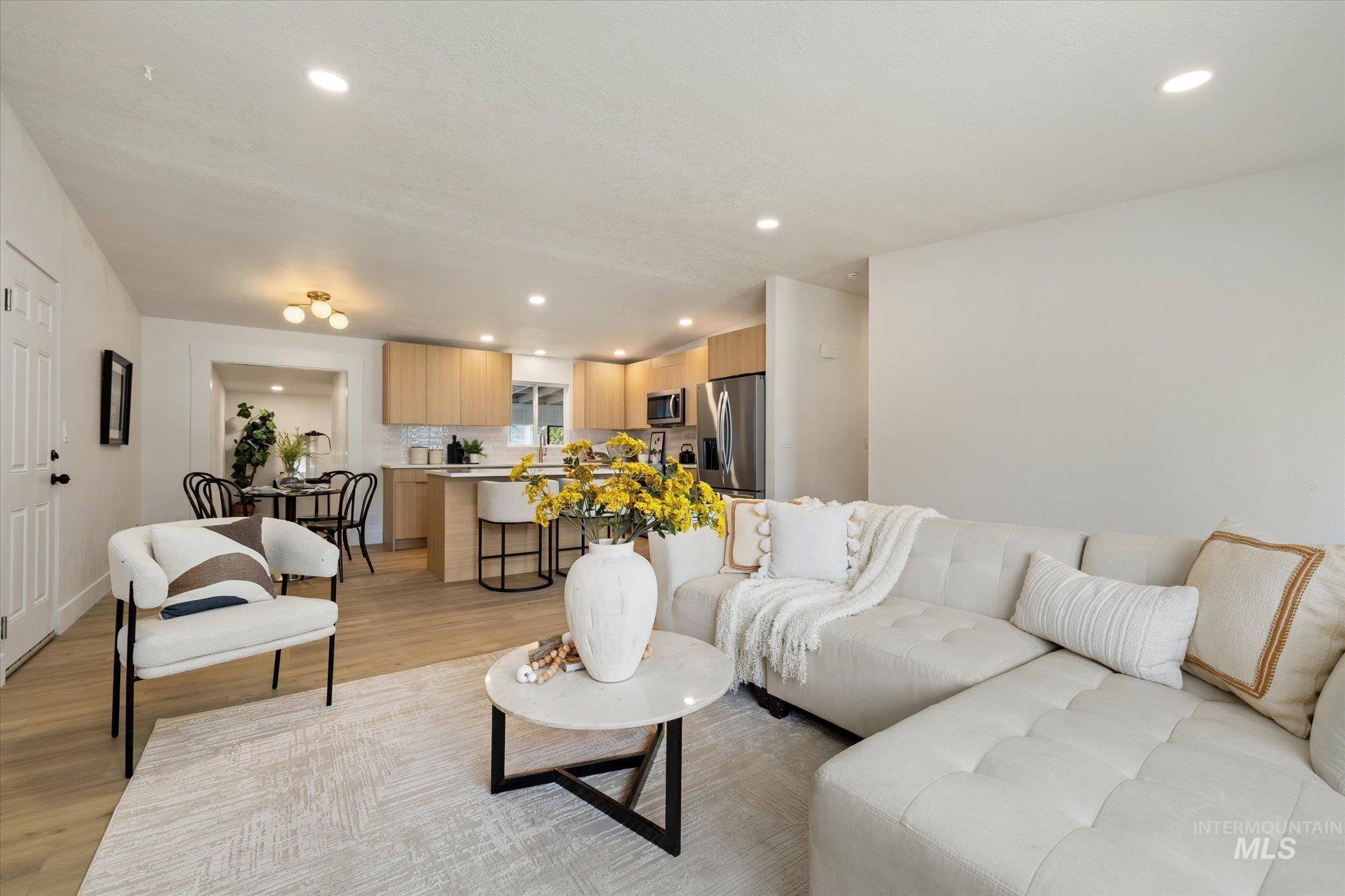 3420 W Sunset Ave., Boise, Idaho 83703, 4 Bedrooms, 2 Bathrooms, Residential For Sale, Price $589,900, 98999017