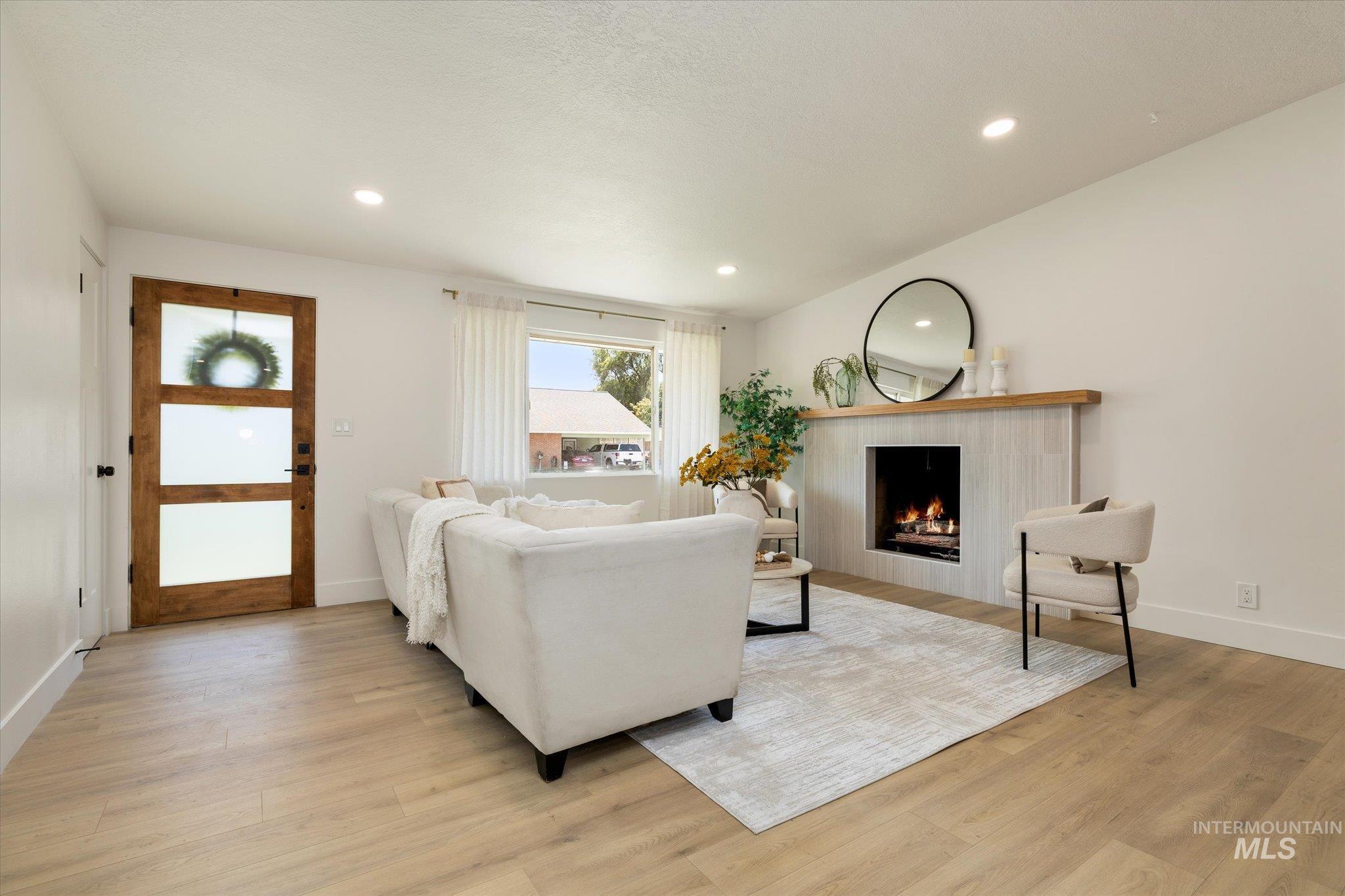 3420 W Sunset Ave., Boise, Idaho 83703, 4 Bedrooms, 2 Bathrooms, Residential For Sale, Price $589,900, 98999017