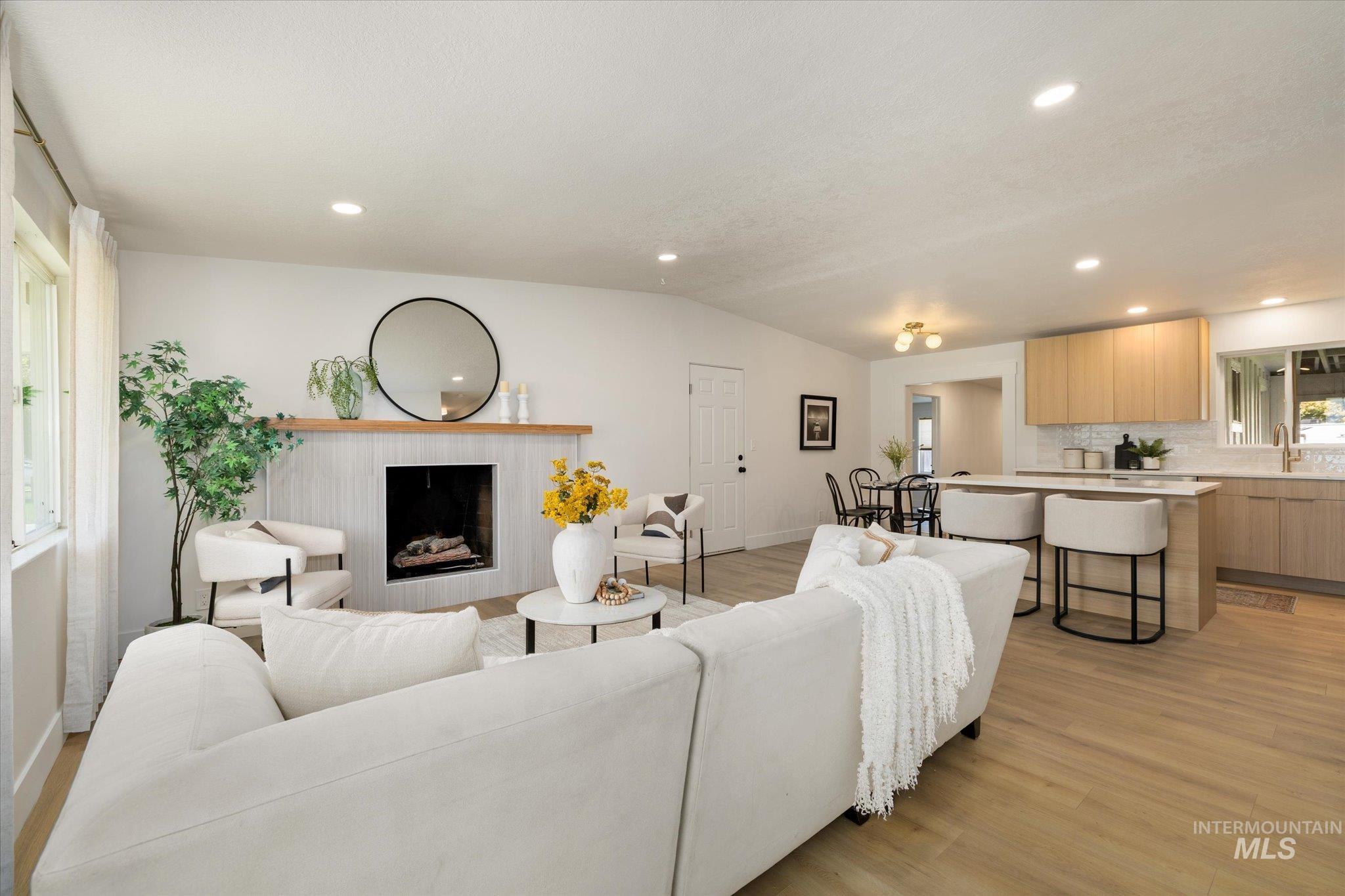 3420 W Sunset Ave., Boise, Idaho 83703, 4 Bedrooms, 2 Bathrooms, Residential For Sale, Price $589,900, 98999017