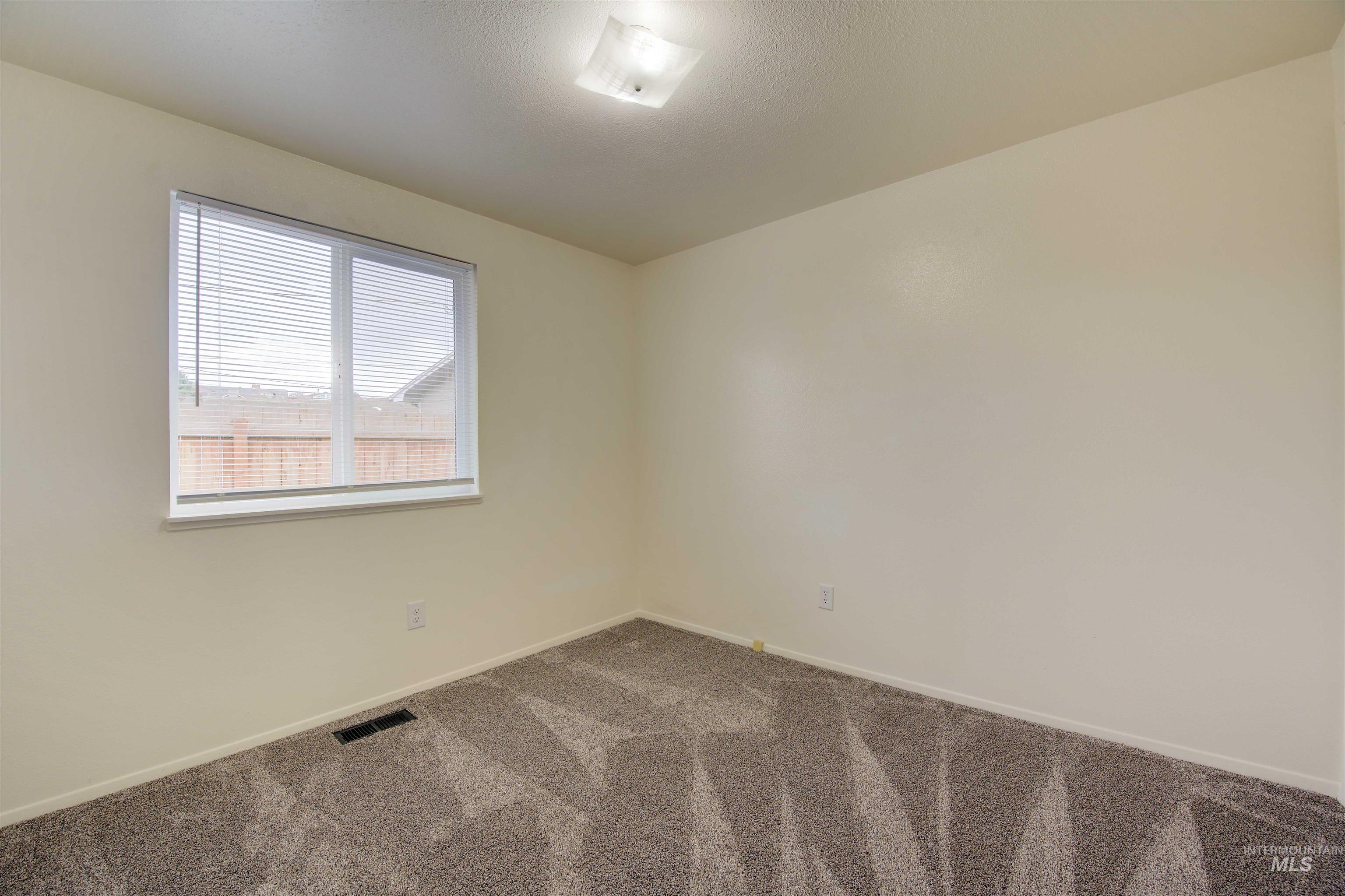 2708 Kerr Unit #1 & #2, Boise, Idaho 83705, 2 Bedrooms, 1 Bathroom, Residential Income For Sale, Price $475,000,MLS 98999019