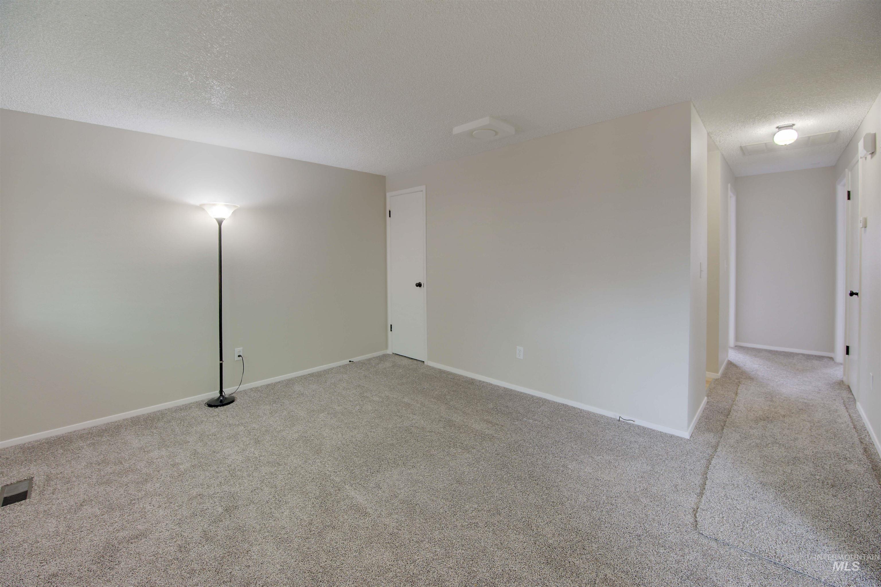 2708 Kerr Unit #1 & #2, Boise, Idaho 83705, 2 Bedrooms, 1 Bathroom, Residential Income For Sale, Price $475,000,MLS 98999019