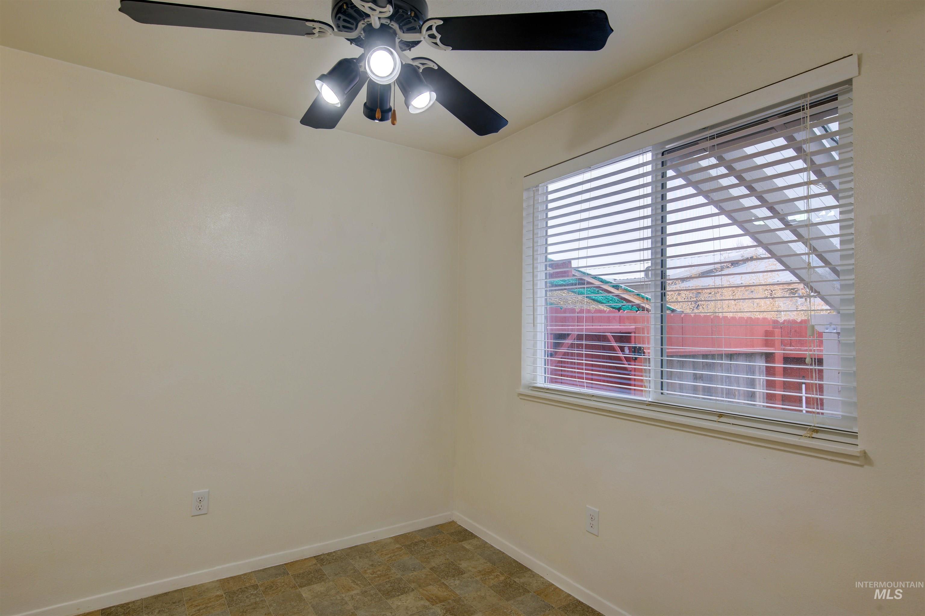 2708 Kerr Unit #1 & #2, Boise, Idaho 83705, 2 Bedrooms, 1 Bathroom, Residential Income For Sale, Price $475,000,MLS 98999019