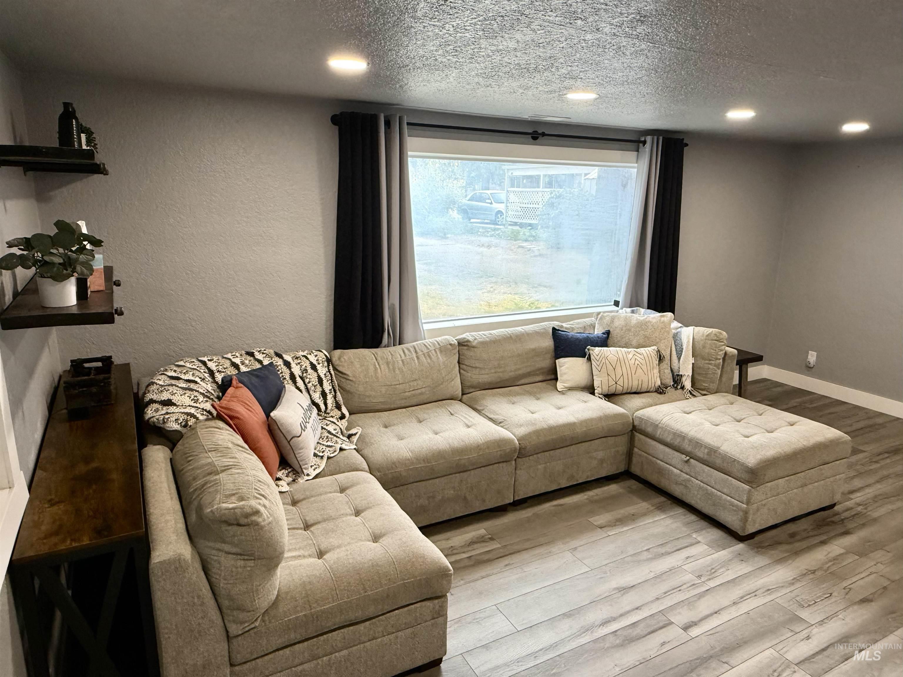 1420 10th Ave South, Nampa, Idaho 83651, 2 Bedrooms, 1 Bathroom, Residential For Sale, Price $318,000,MLS 98999020