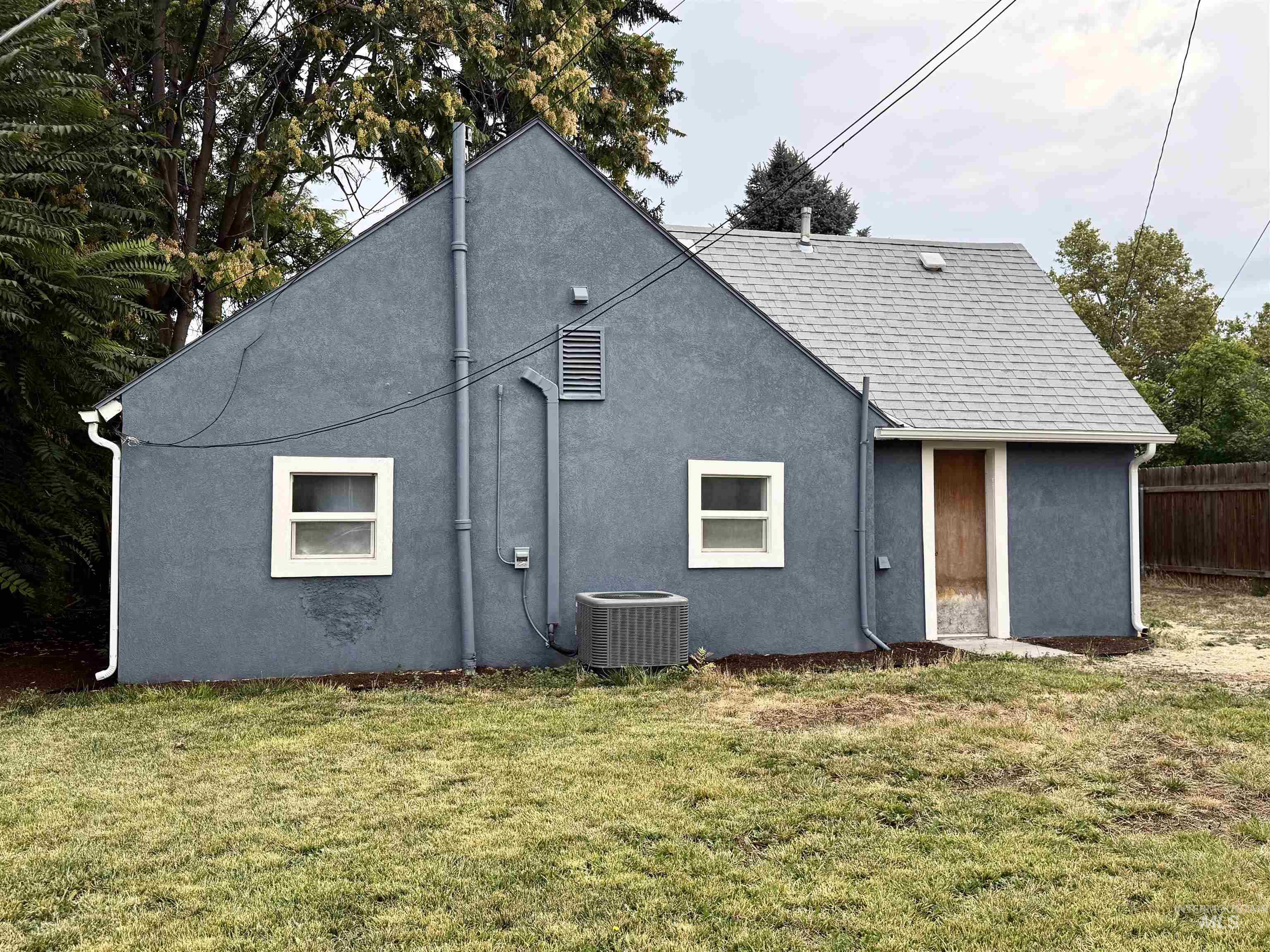 1420 10th Ave South, Nampa, Idaho 83651, 2 Bedrooms, 1 Bathroom, Residential For Sale, Price $318,000,MLS 98999020