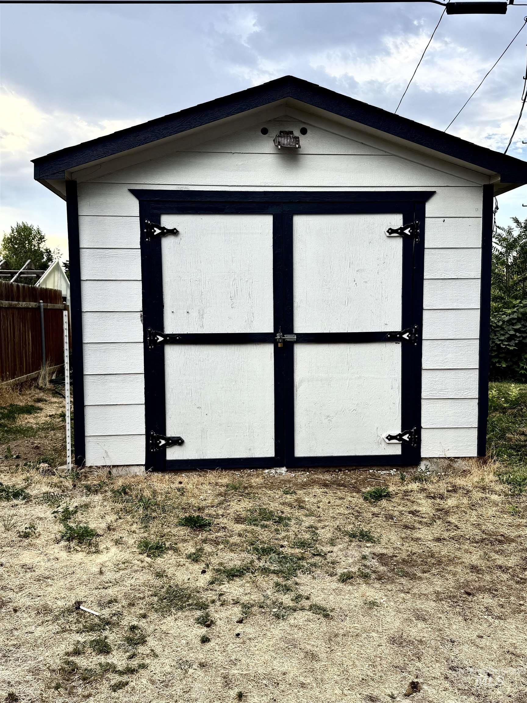 1420 10th Ave South, Nampa, Idaho 83651, 2 Bedrooms, 1 Bathroom, Residential For Sale, Price $318,000,MLS 98999020