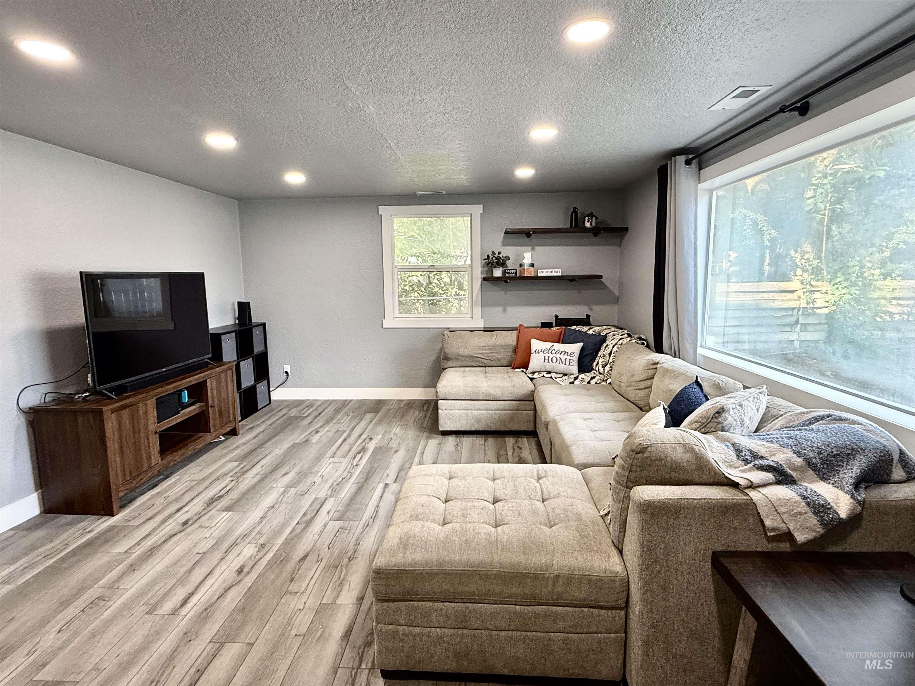 1420 10th Ave South, Nampa, Idaho 83651, 2 Bedrooms, 1 Bathroom, Residential For Sale, Price $318,000,MLS 98999020