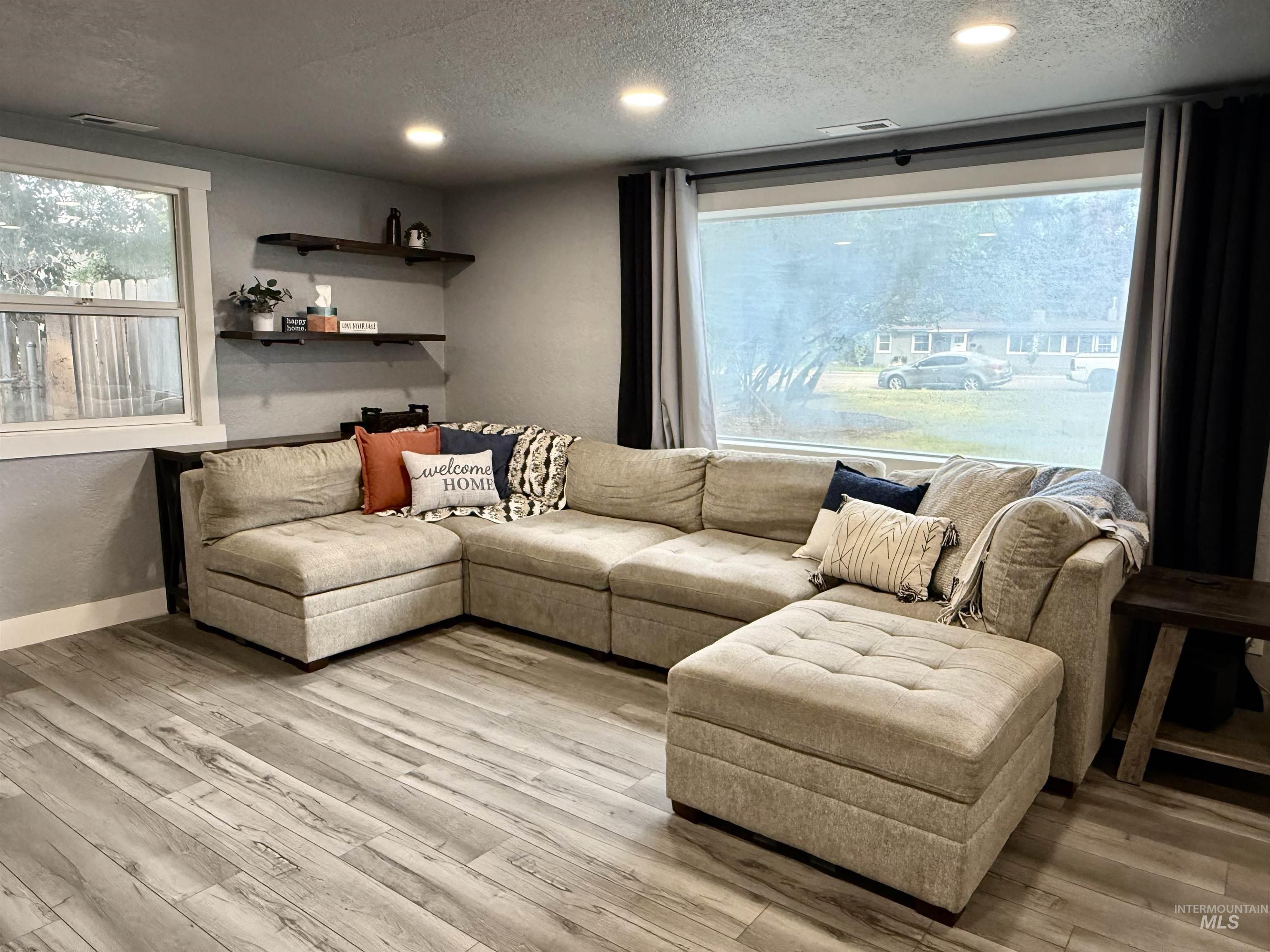 1420 10th Ave South, Nampa, Idaho 83651, 2 Bedrooms, 1 Bathroom, Residential For Sale, Price $318,000,MLS 98999020