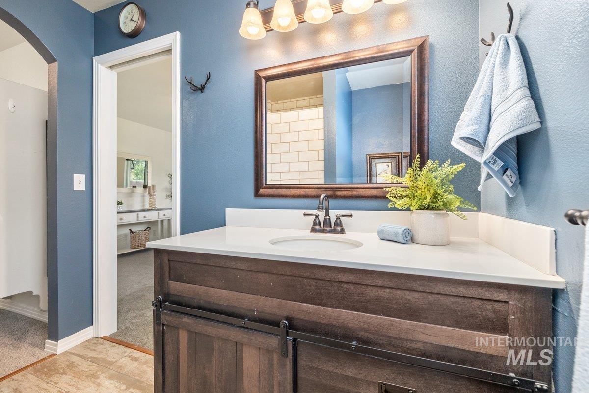 897 S Pelican Way, Meridian, Idaho 83642, 3 Bedrooms, 2 Bathrooms, Residential For Sale, Price $400,000, 98999021