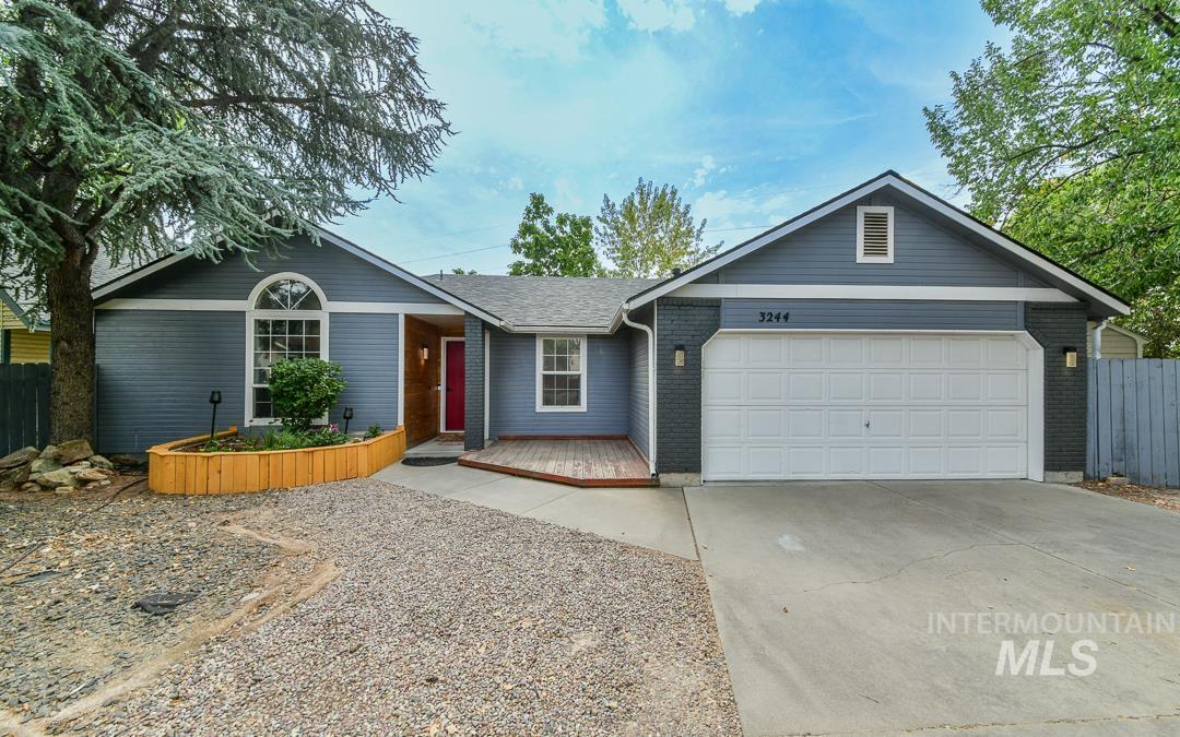 3244 N Linda Vista Pl, Boise, Idaho 83704, 3 Bedrooms, 2 Bathrooms, Residential For Sale, Price $475,000,MLS 98999022