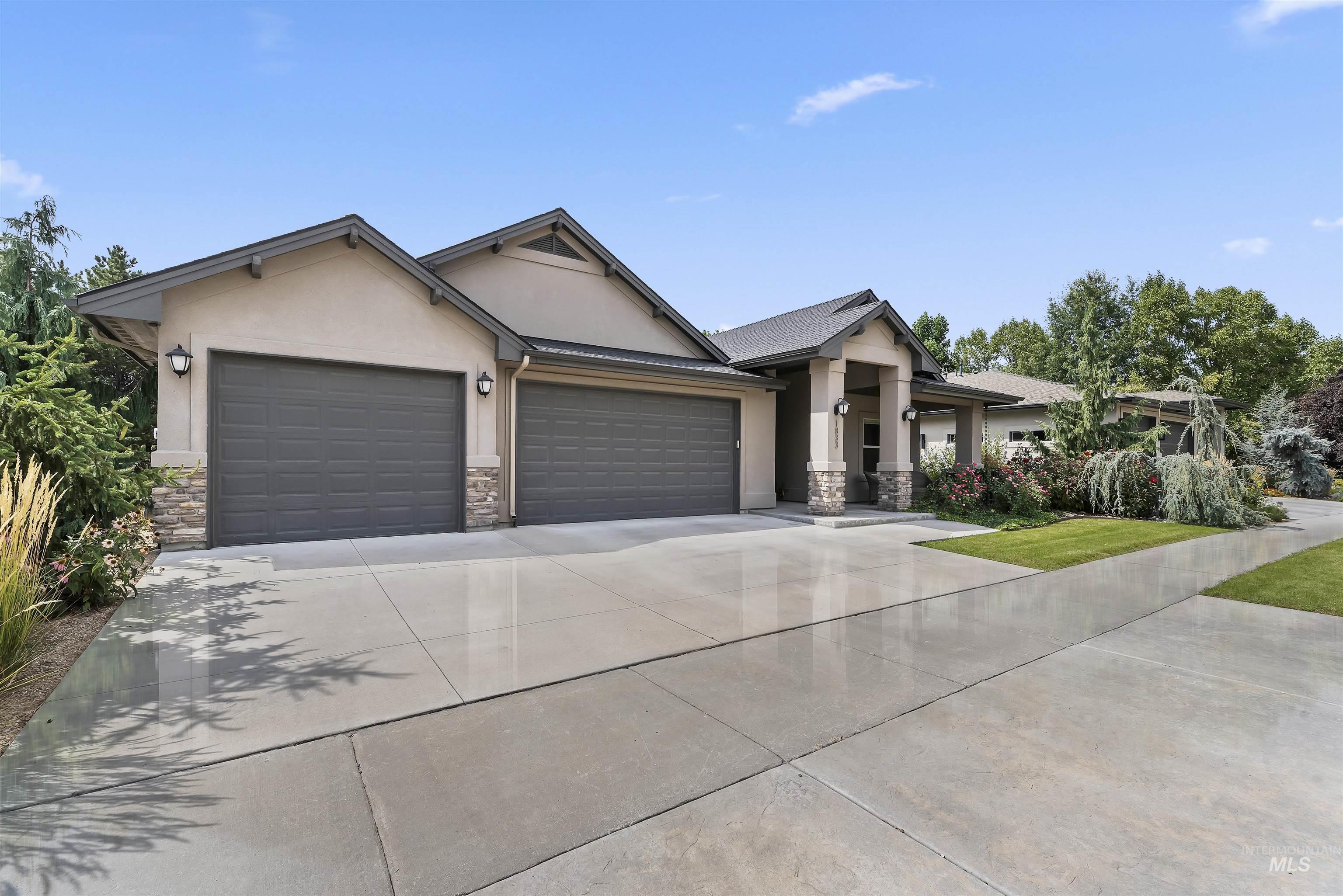 1833 N Monterossa Way, Eagle, Idaho 83616, 3 Bedrooms, 2.5 Bathrooms, Residential For Sale, Price $830,000,MLS 98999025