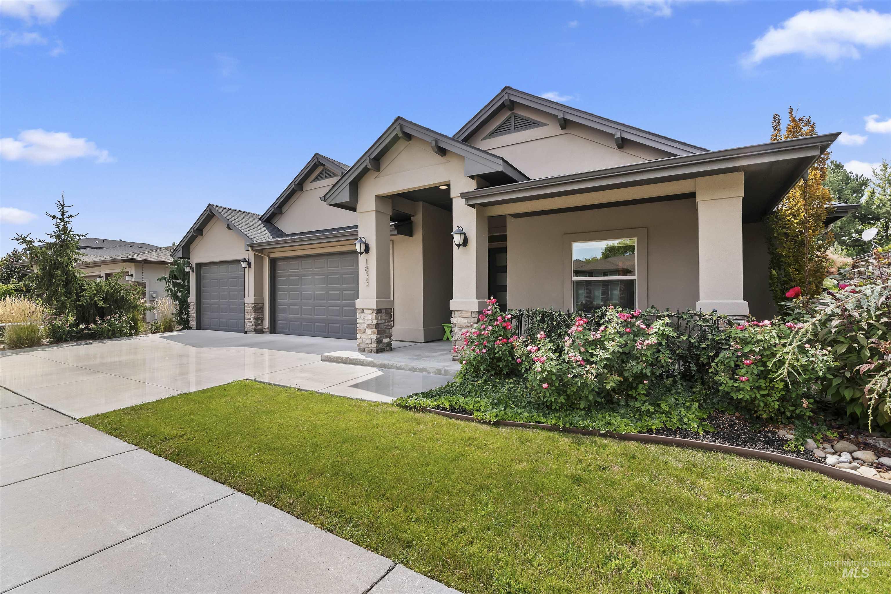 1833 N Monterossa Way, Eagle, Idaho 83616, 3 Bedrooms, 2.5 Bathrooms, Residential For Sale, Price $830,000,MLS 98999025
