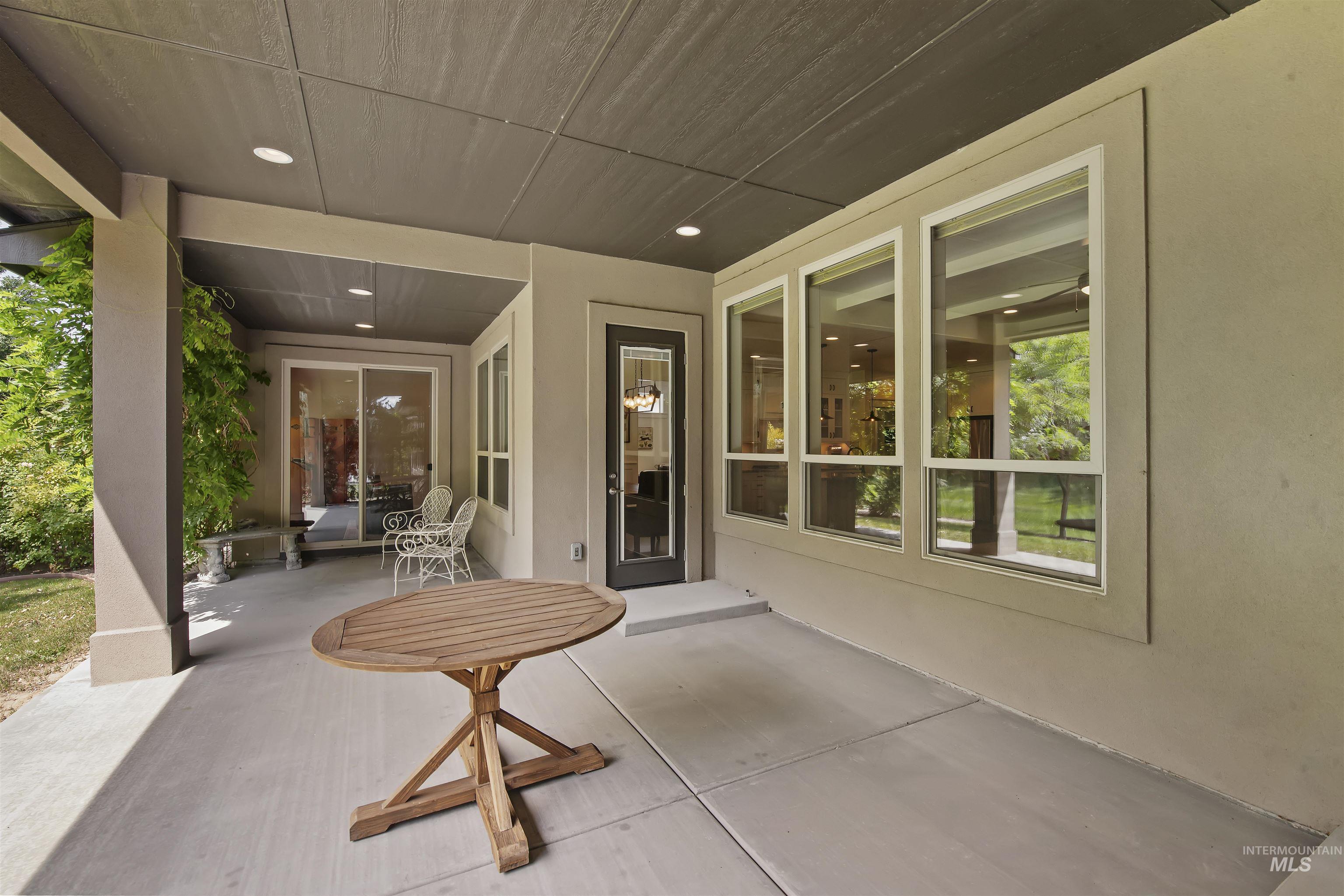 1833 N Monterossa Way, Eagle, Idaho 83616, 3 Bedrooms, 2.5 Bathrooms, Residential For Sale, Price $830,000,MLS 98999025