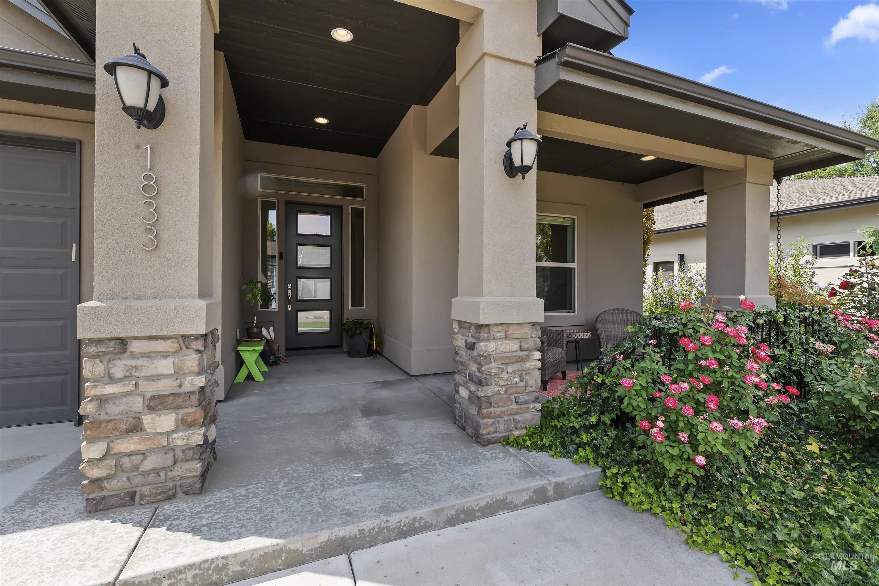 1833 N Monterossa Way, Eagle, Idaho 83616, 3 Bedrooms, 2.5 Bathrooms, Residential For Sale, Price $830,000,MLS 98999025